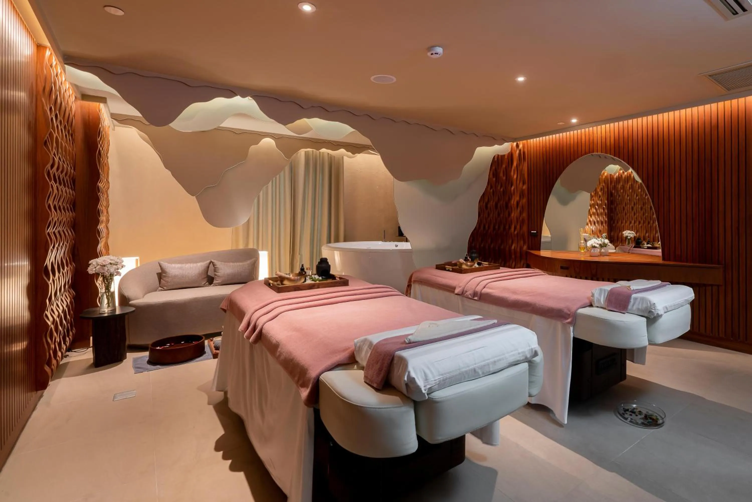 Spa and wellness centre/facilities, Bed in The Salil Hotel Riverside Bangkok