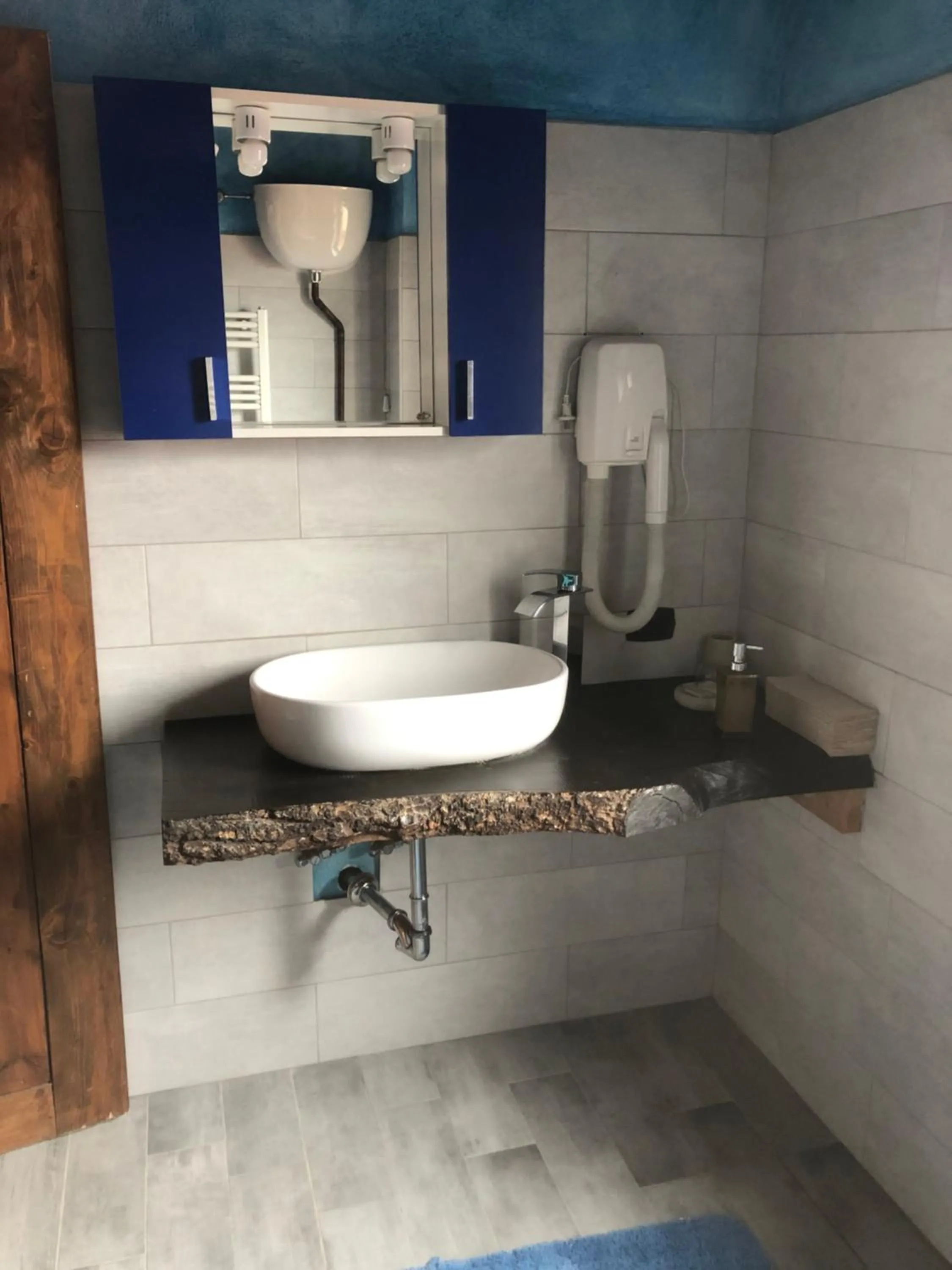 Bathroom in Il Favogoloso