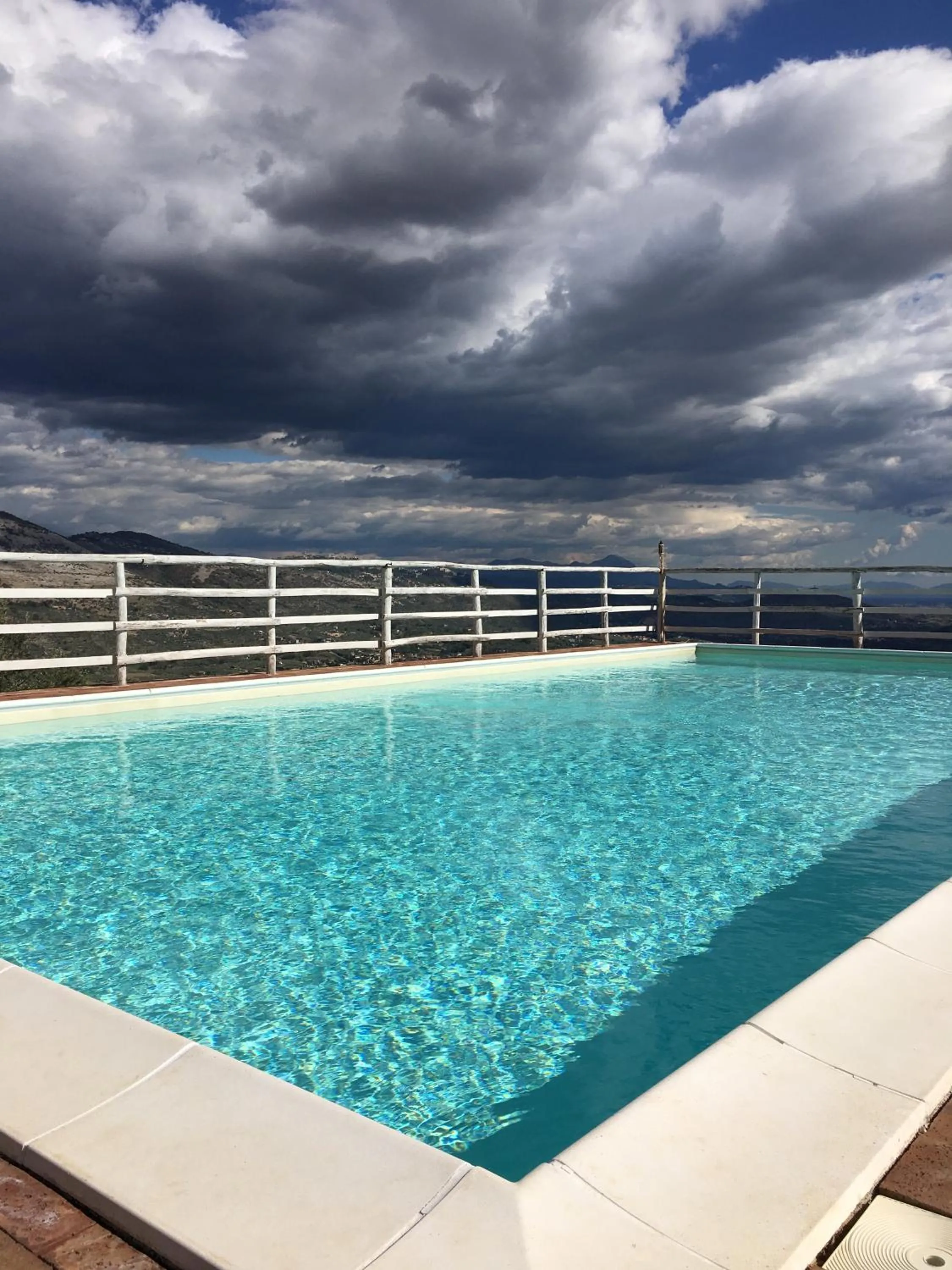 Swimming pool in Il Favogoloso