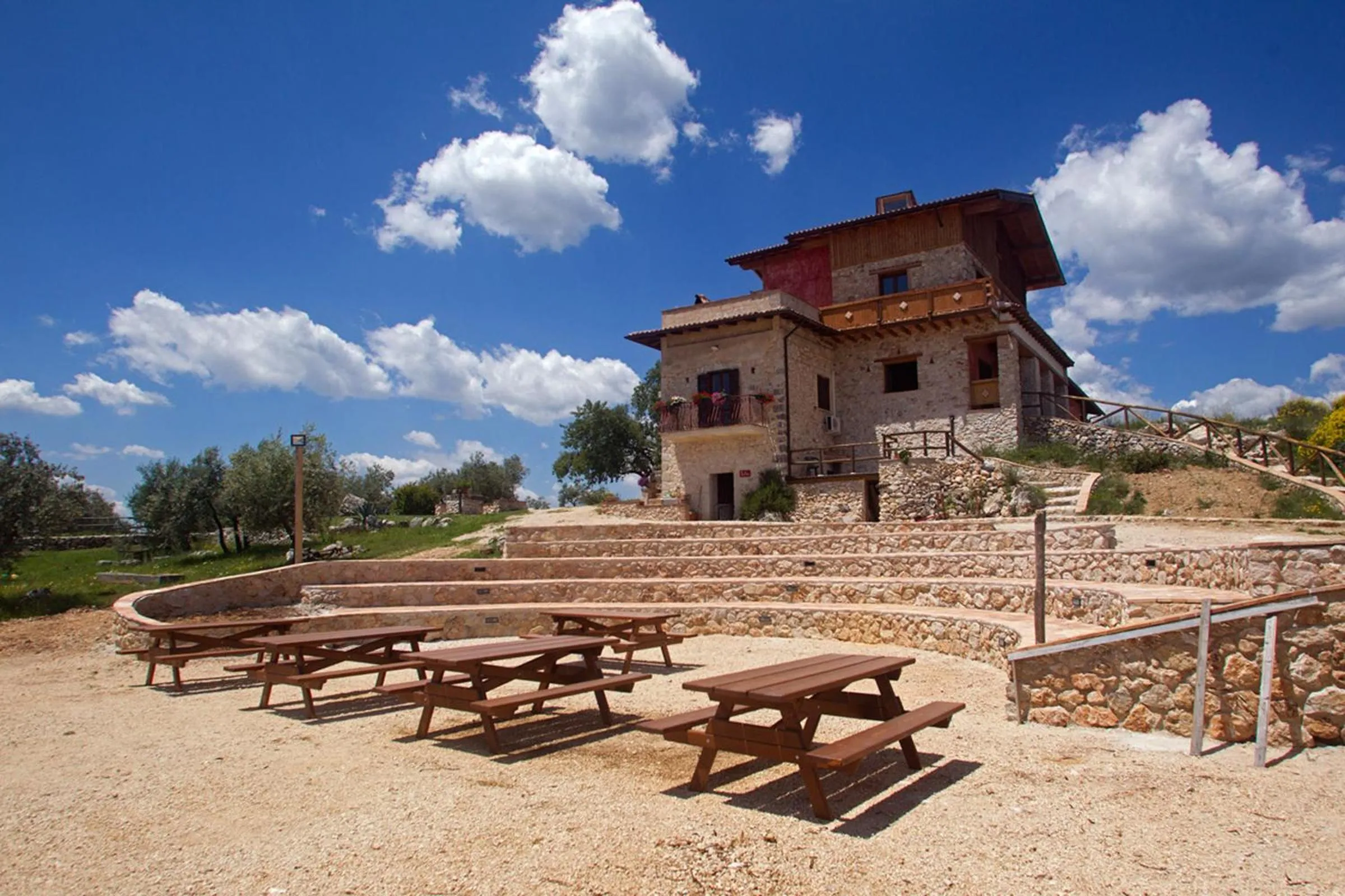 Property building in Il Favogoloso