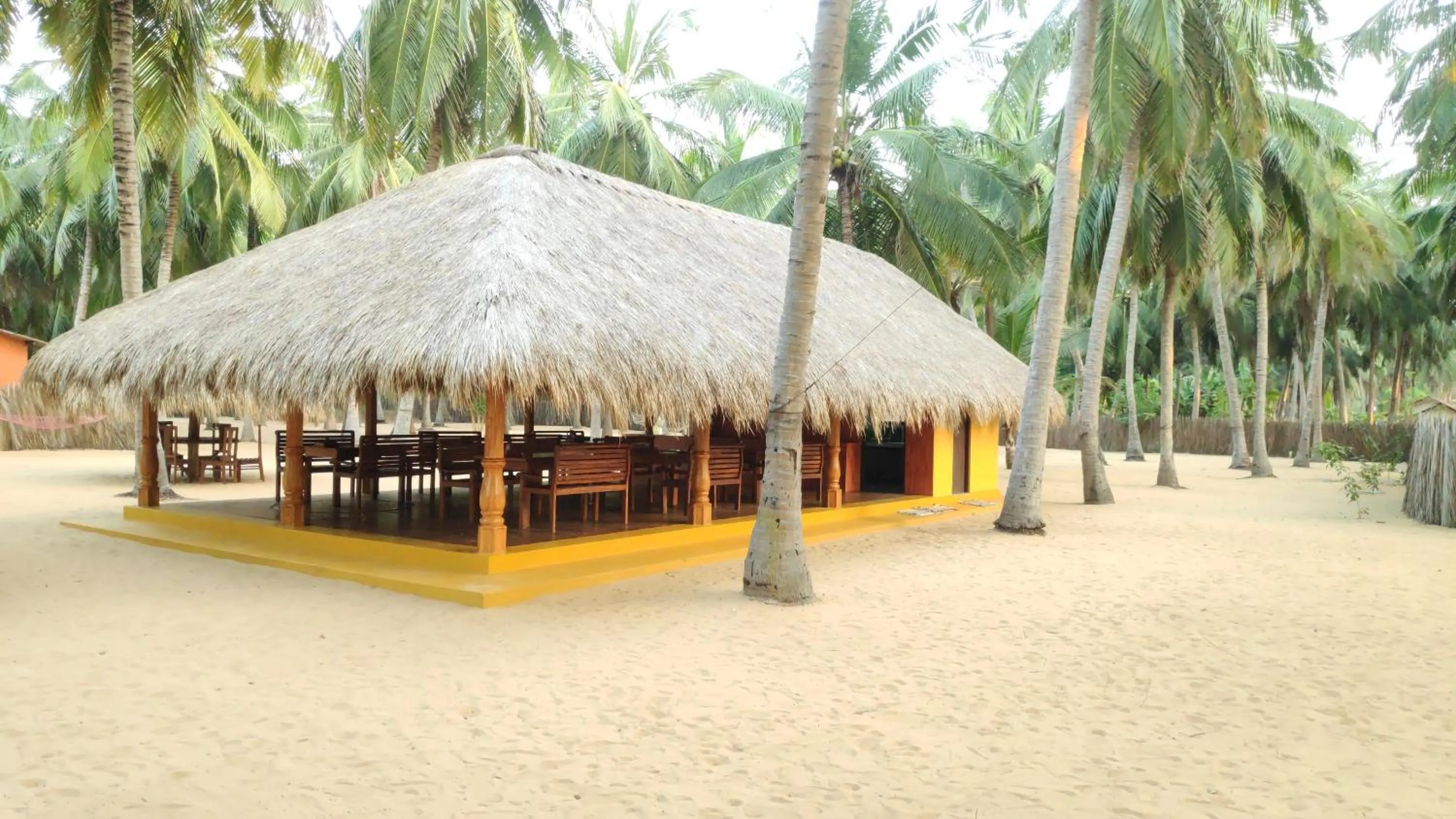 Property building in Roshanne Beach Resort, Kalpitiya