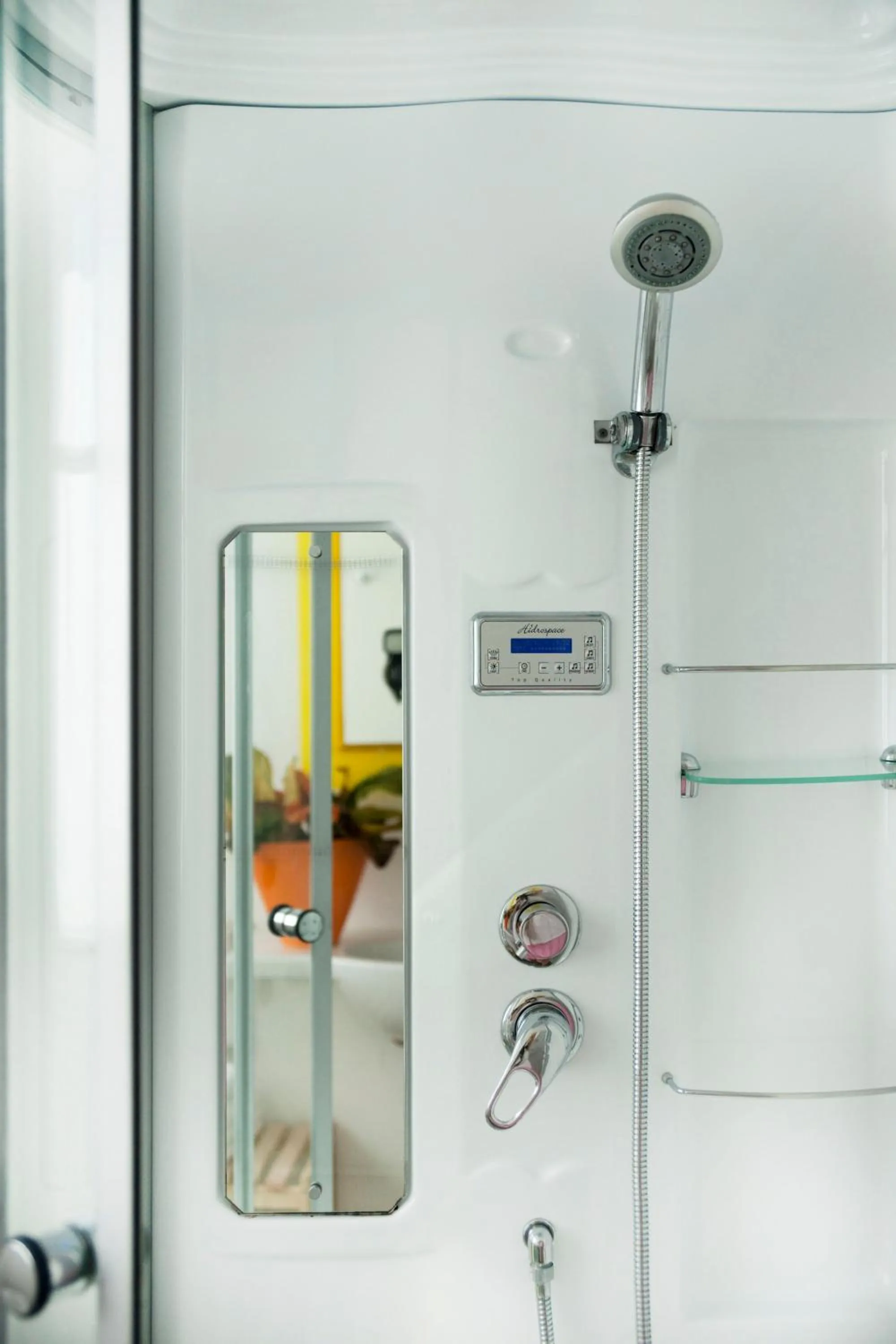 Bathroom in Hotel Mediterraneo