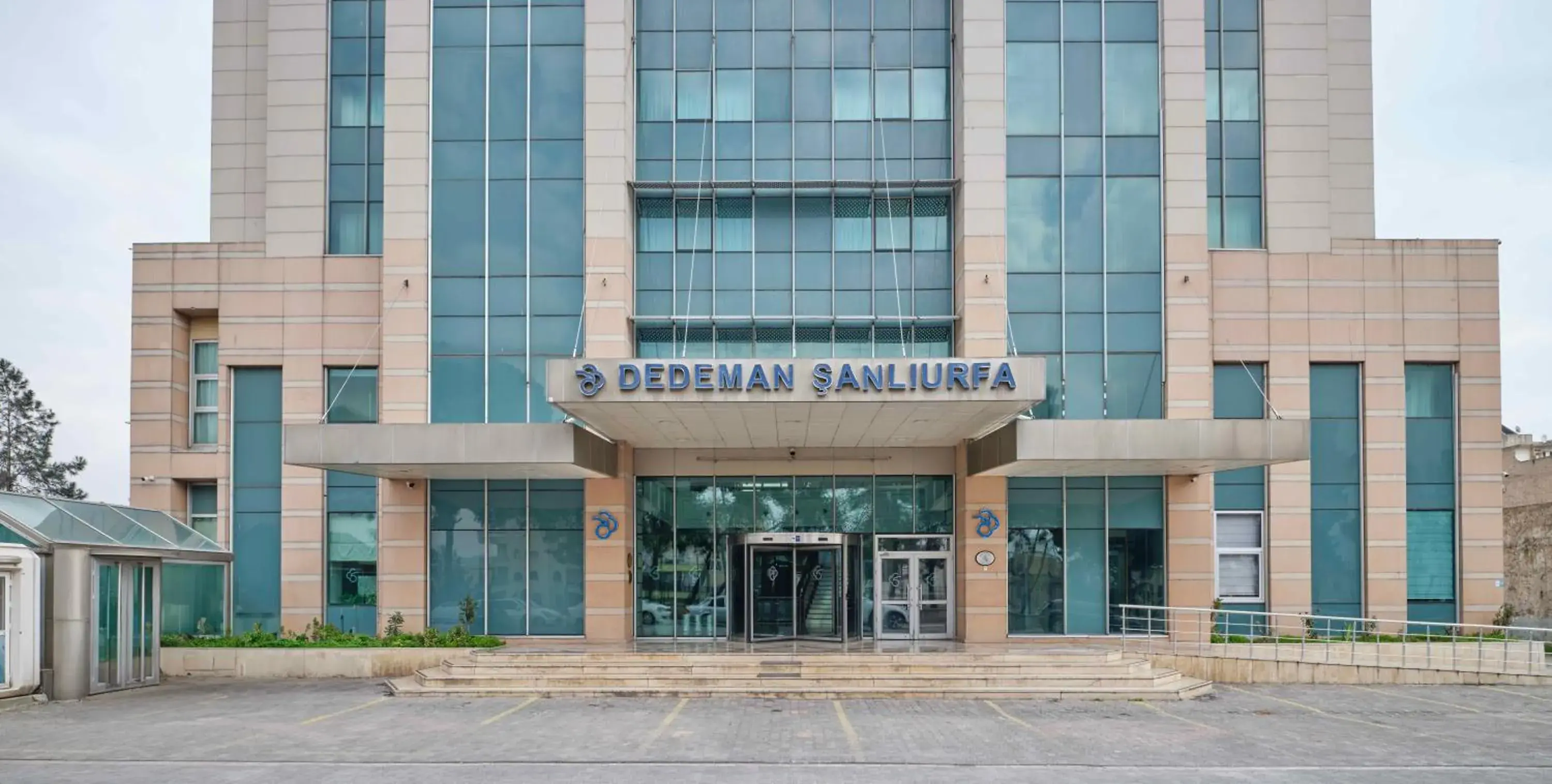 Property building in Dedeman Sanliurfa Property building in Dedeman Sanliurfa