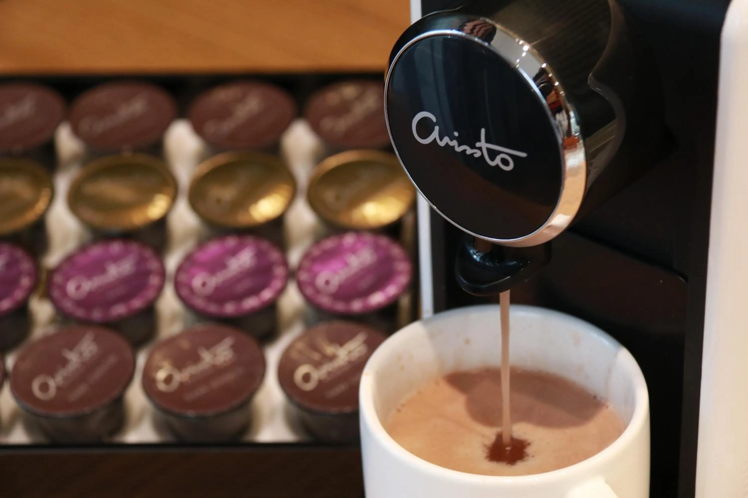 Coffee/tea facilities in OTEL Hotel Suite