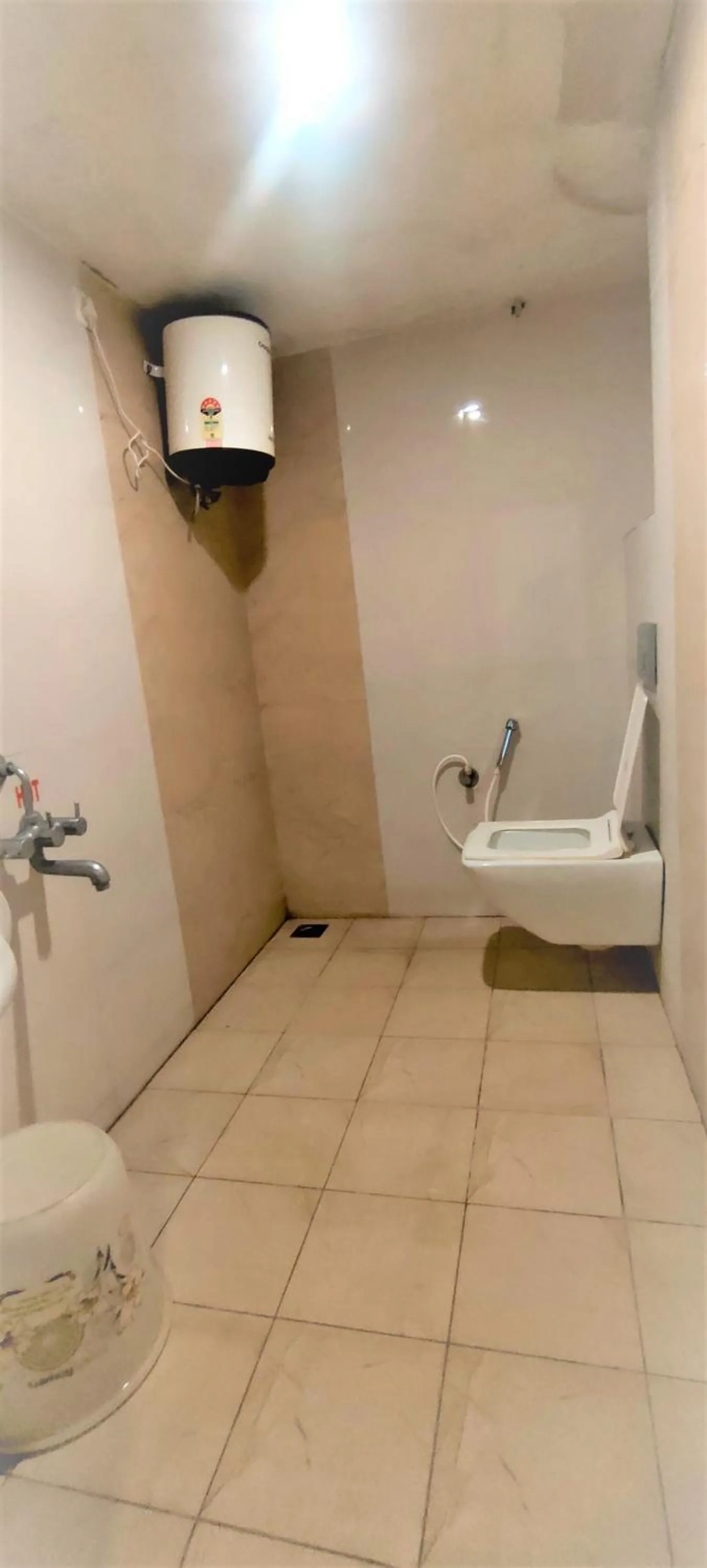 Srirathna Temple View Inn