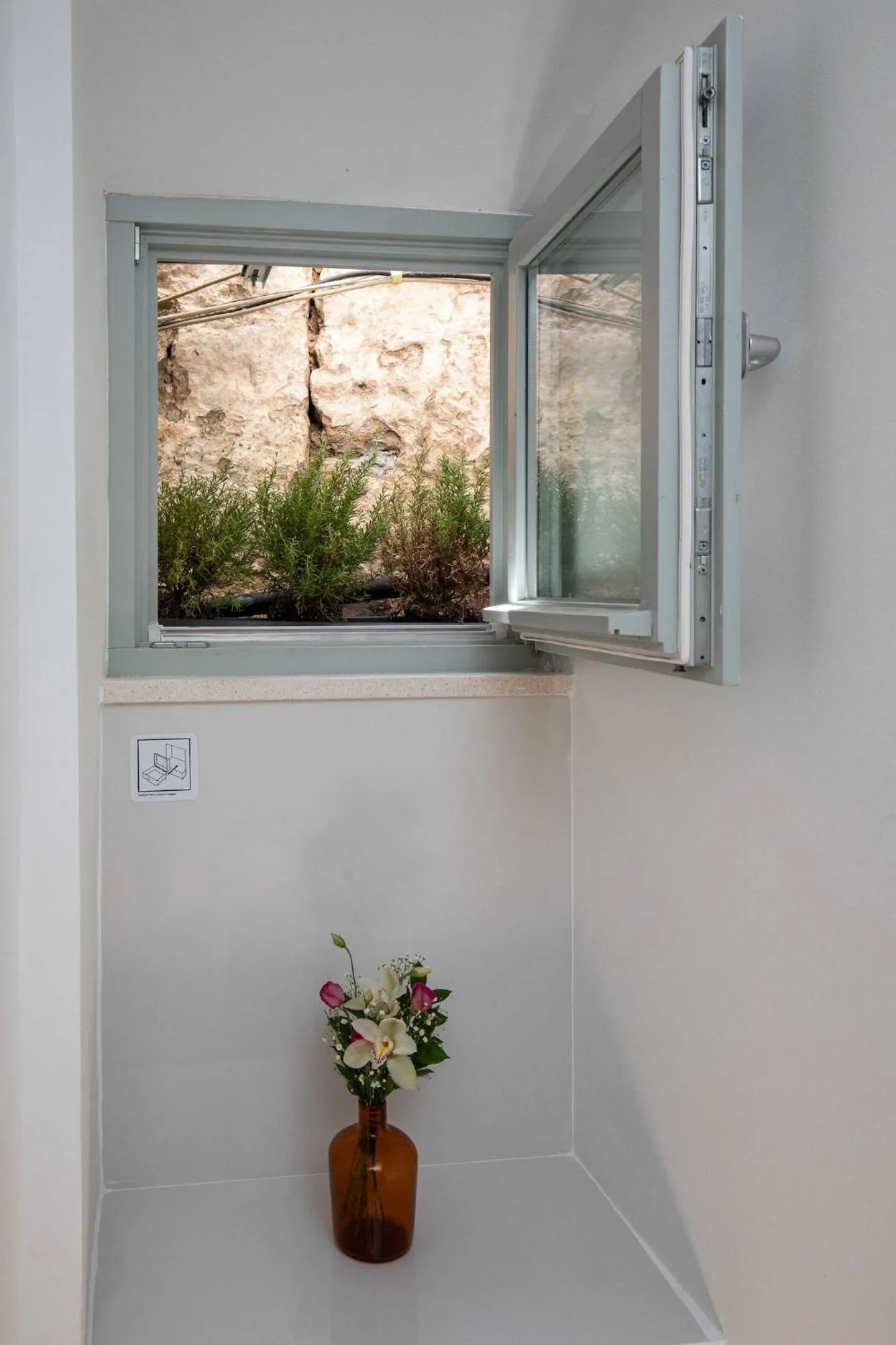 Decorative detail in Old Town Apartments u nikse