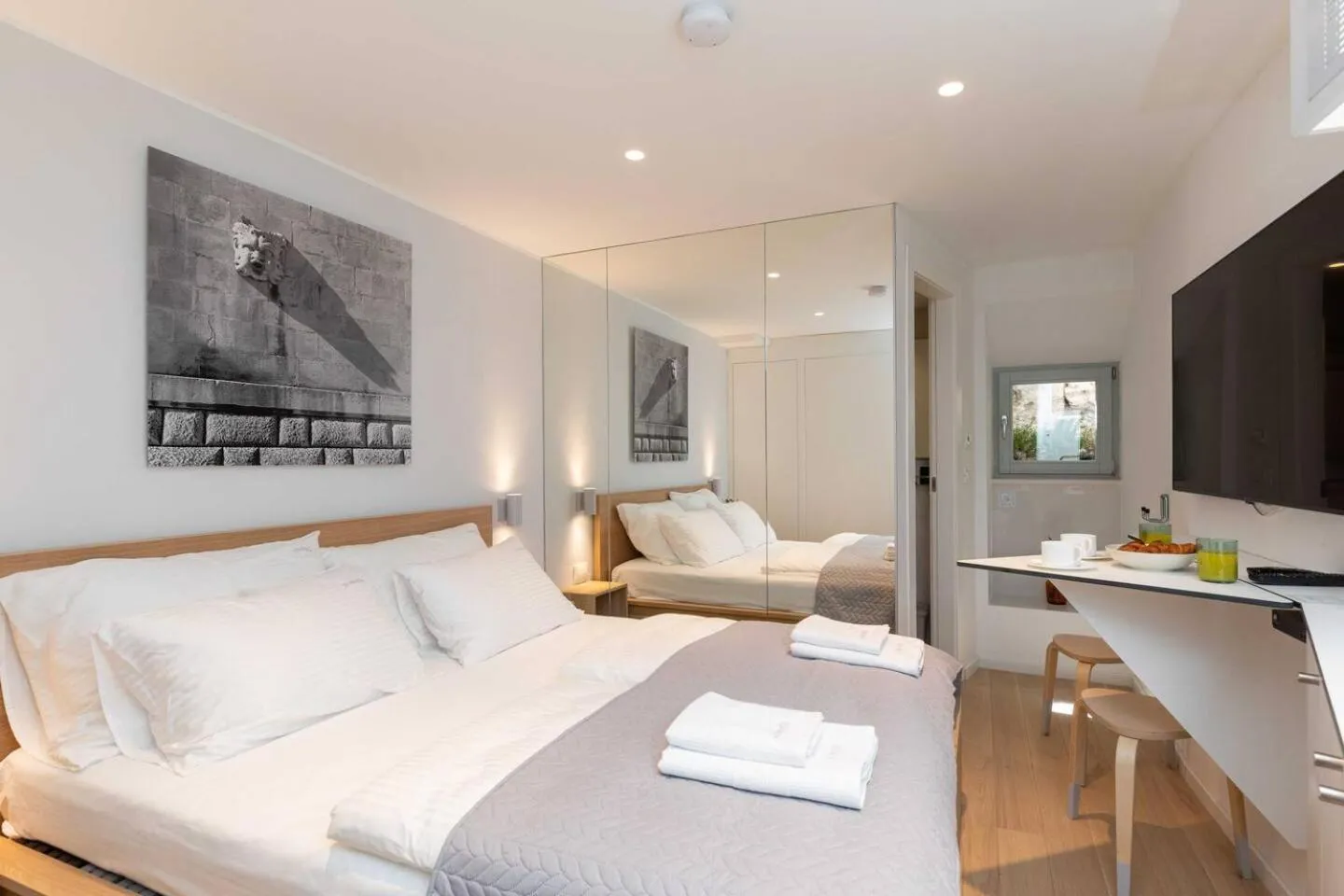 Bedroom, Bed in Old Town Apartments u nikse