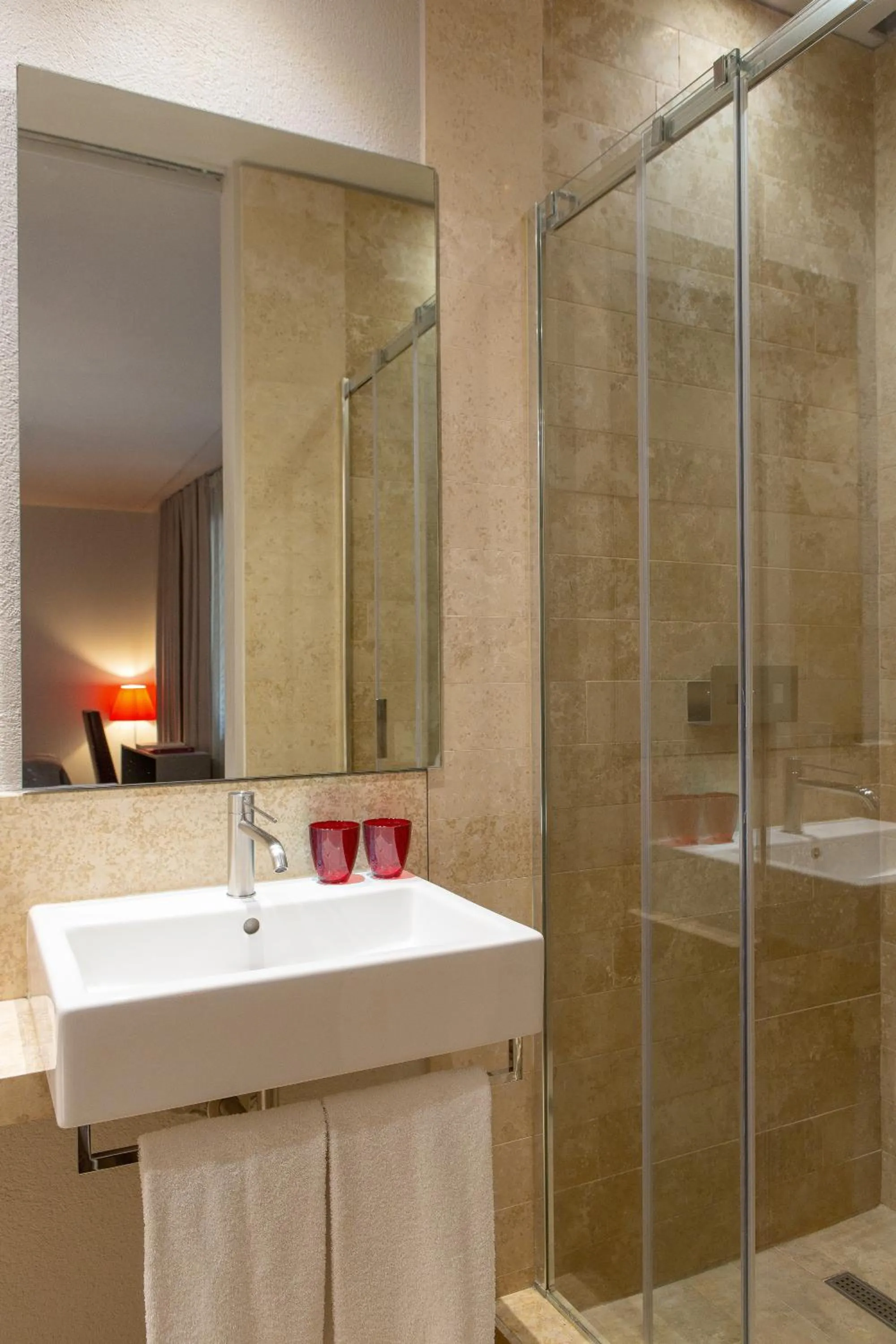Shower in Posta Design Hotel