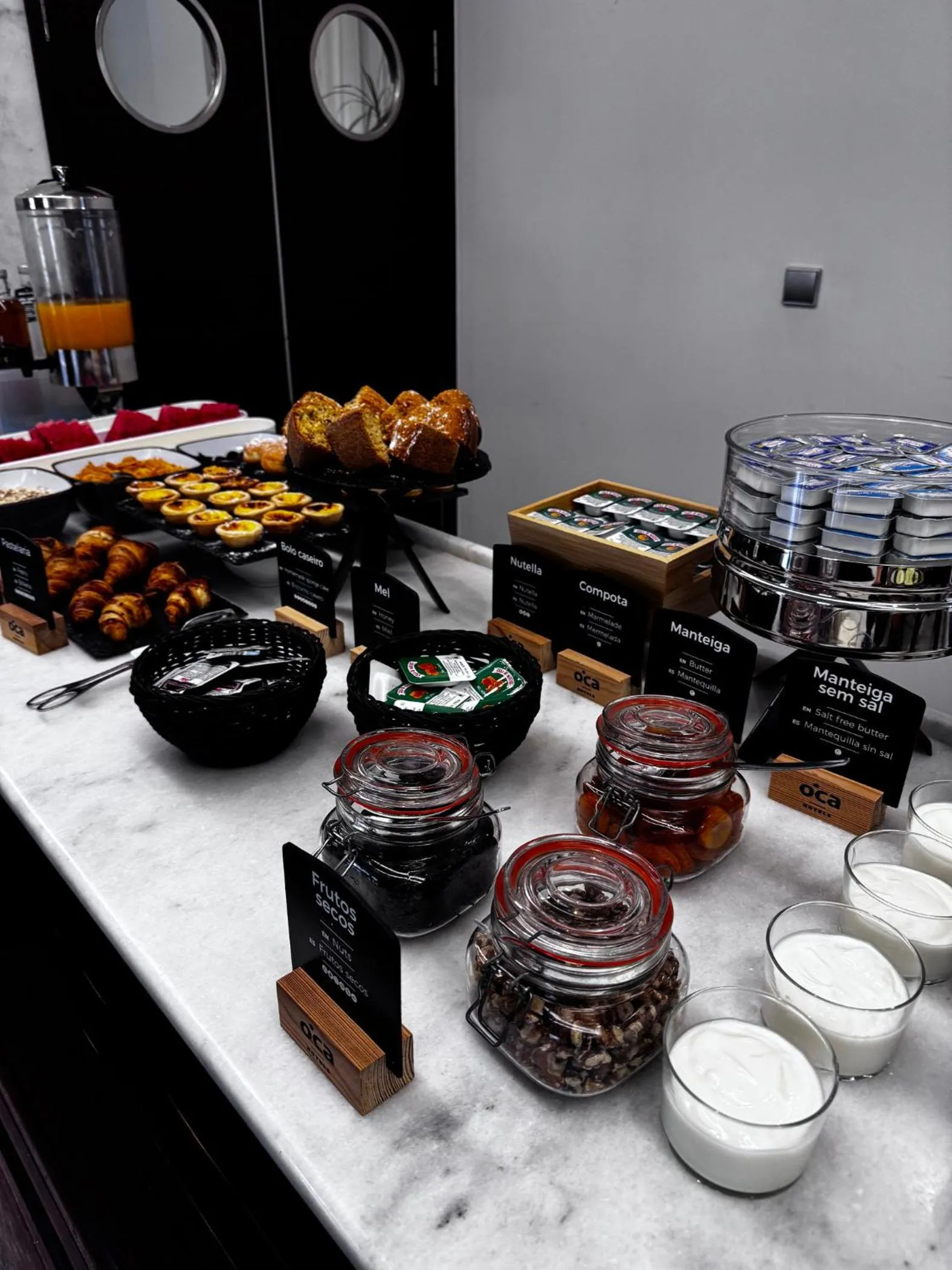 Breakfast in Oca Ribeira do Porto Hotel