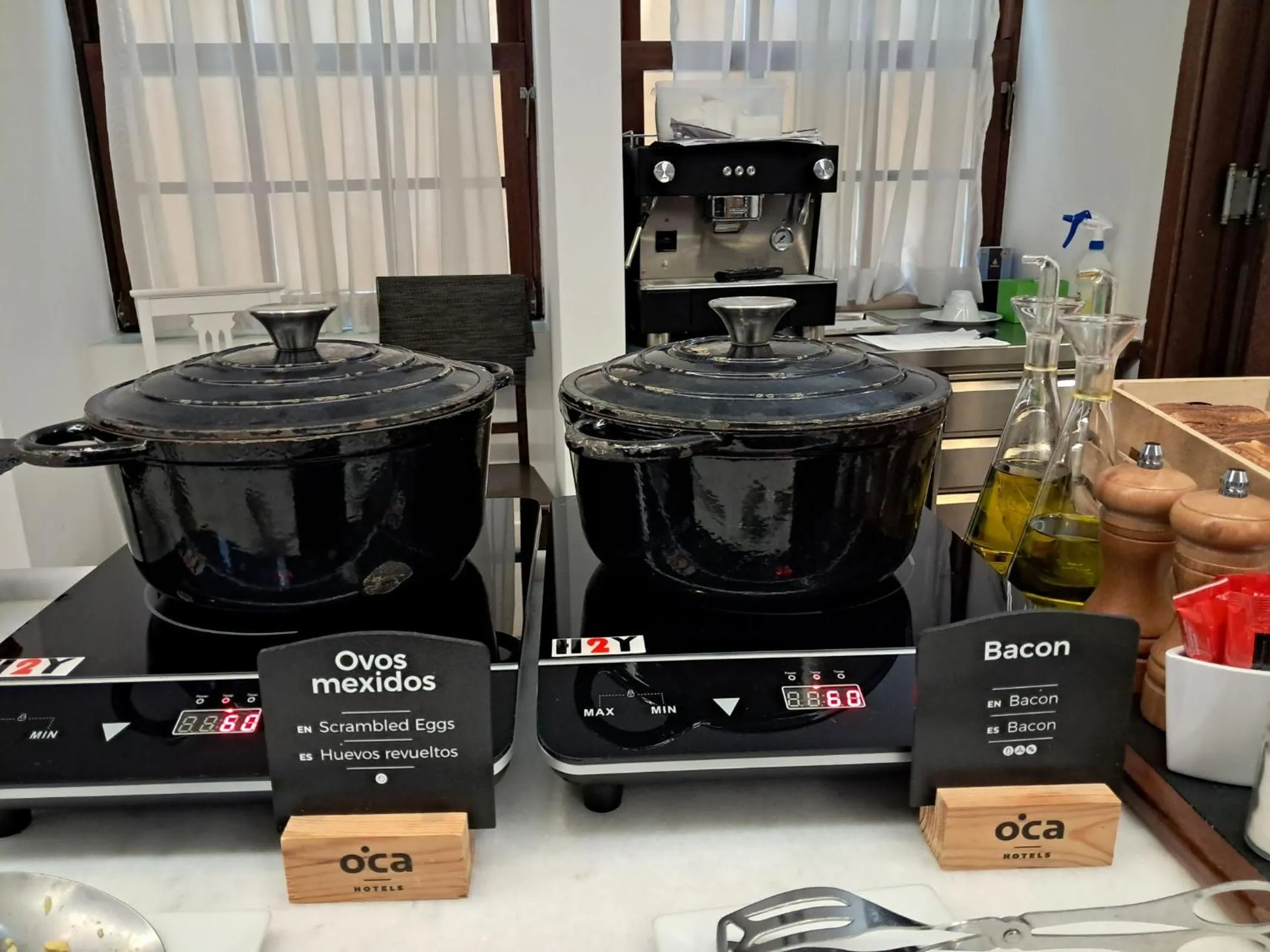 Food in Oca Ribeira do Porto Hotel