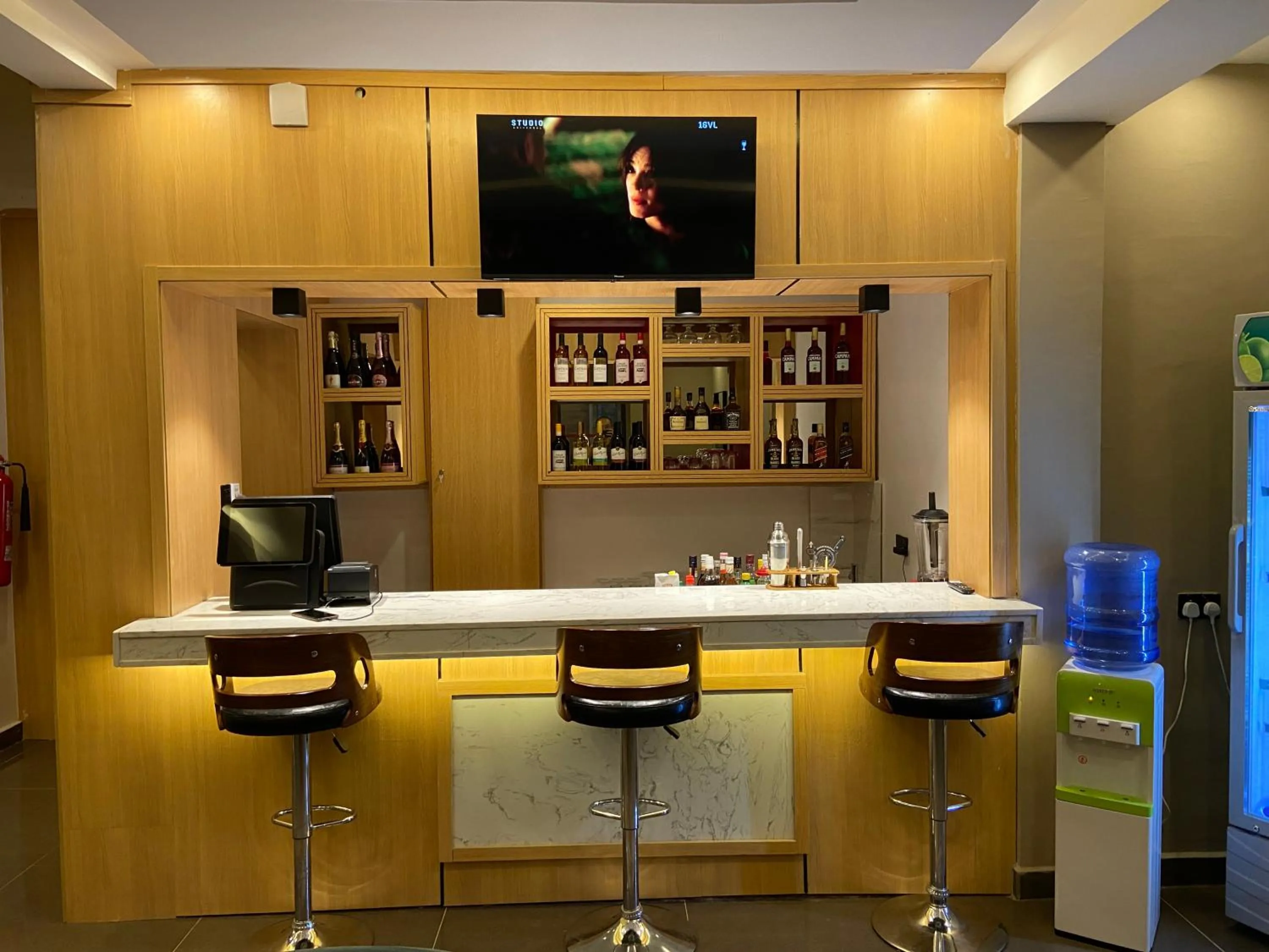 Lounge or bar in Ivy Hotel Emerald