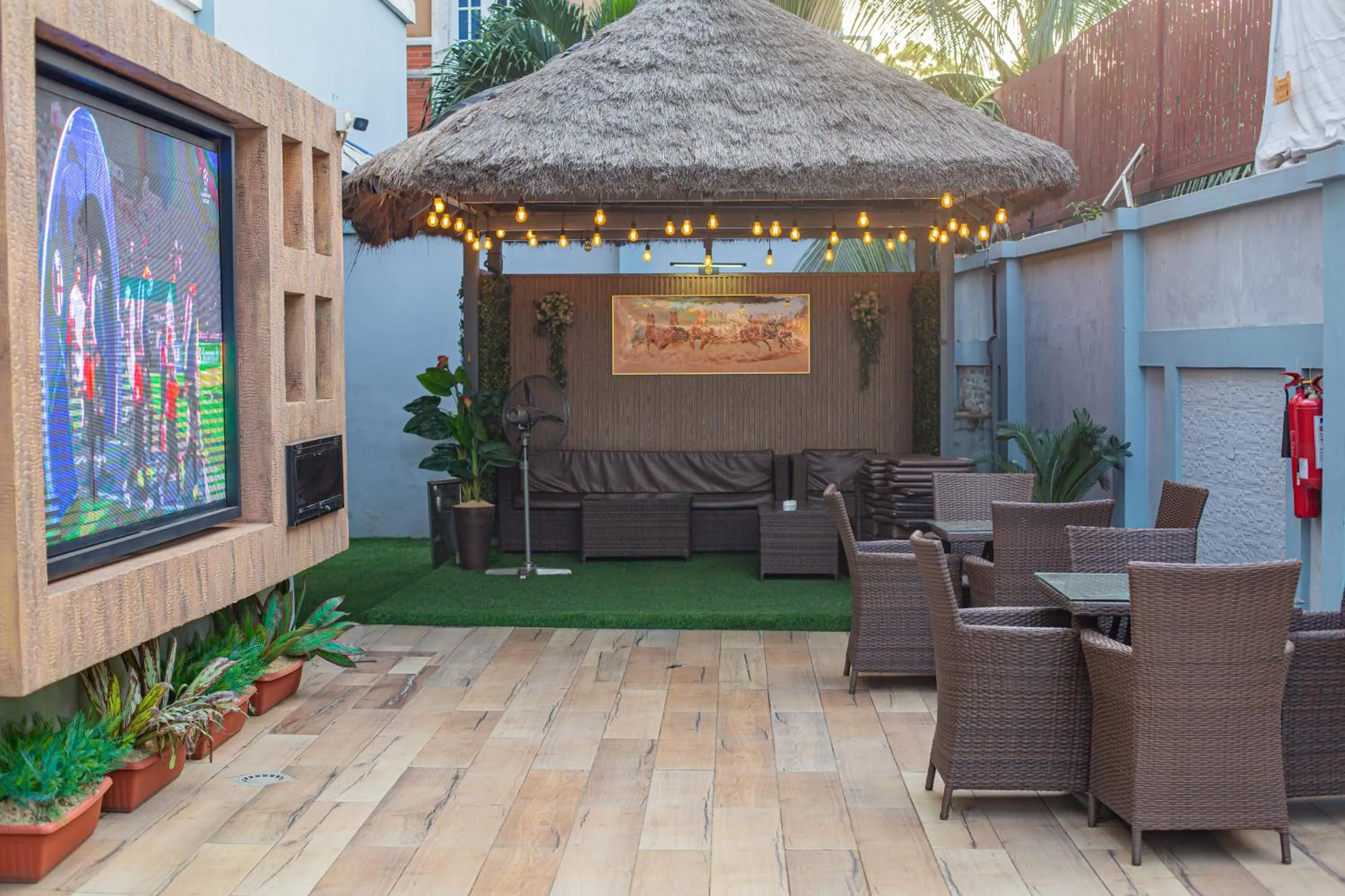 Lounge or bar in Ivy Hotel Emerald