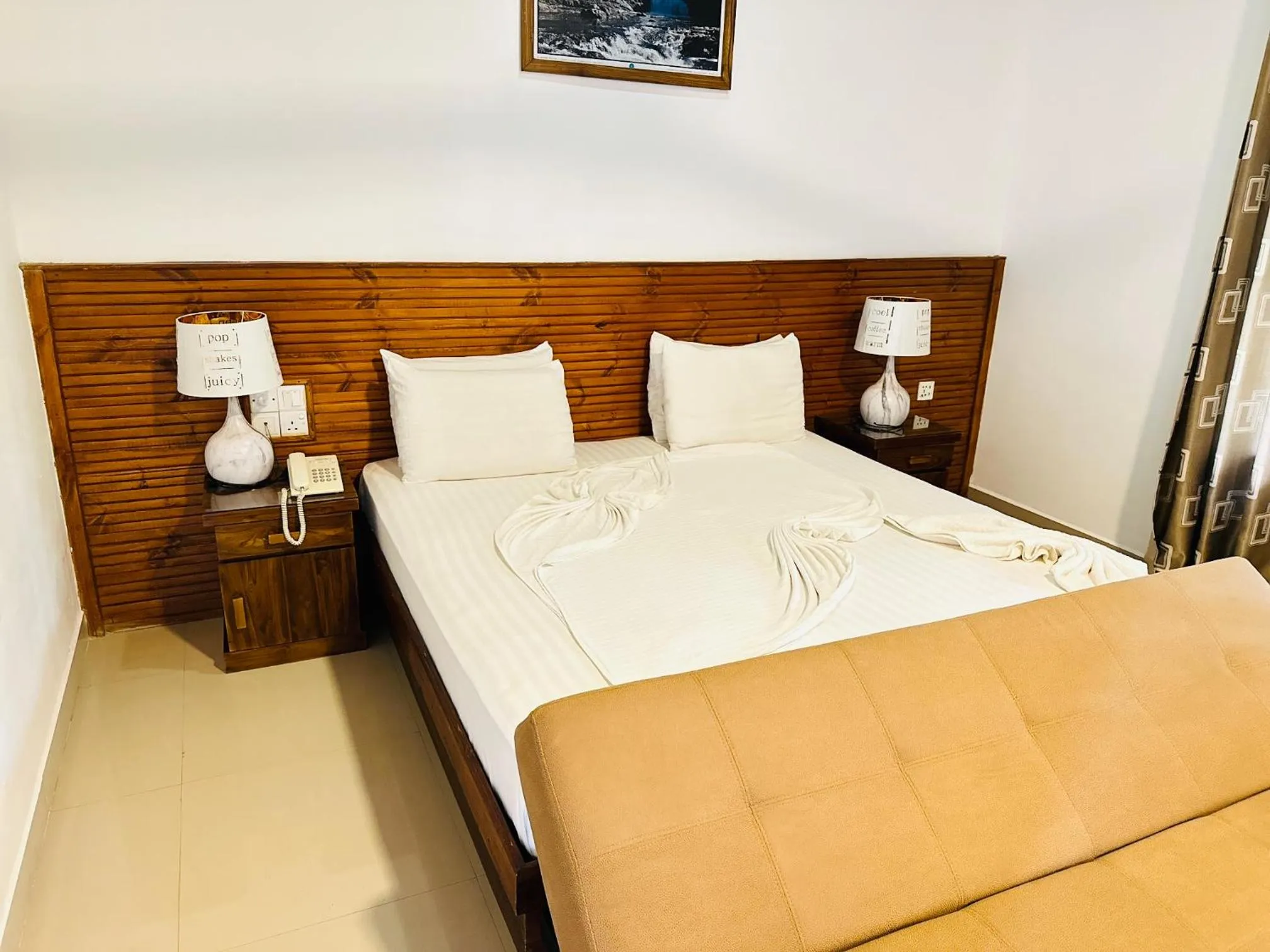 Bed in Gamodh Citadel Resort