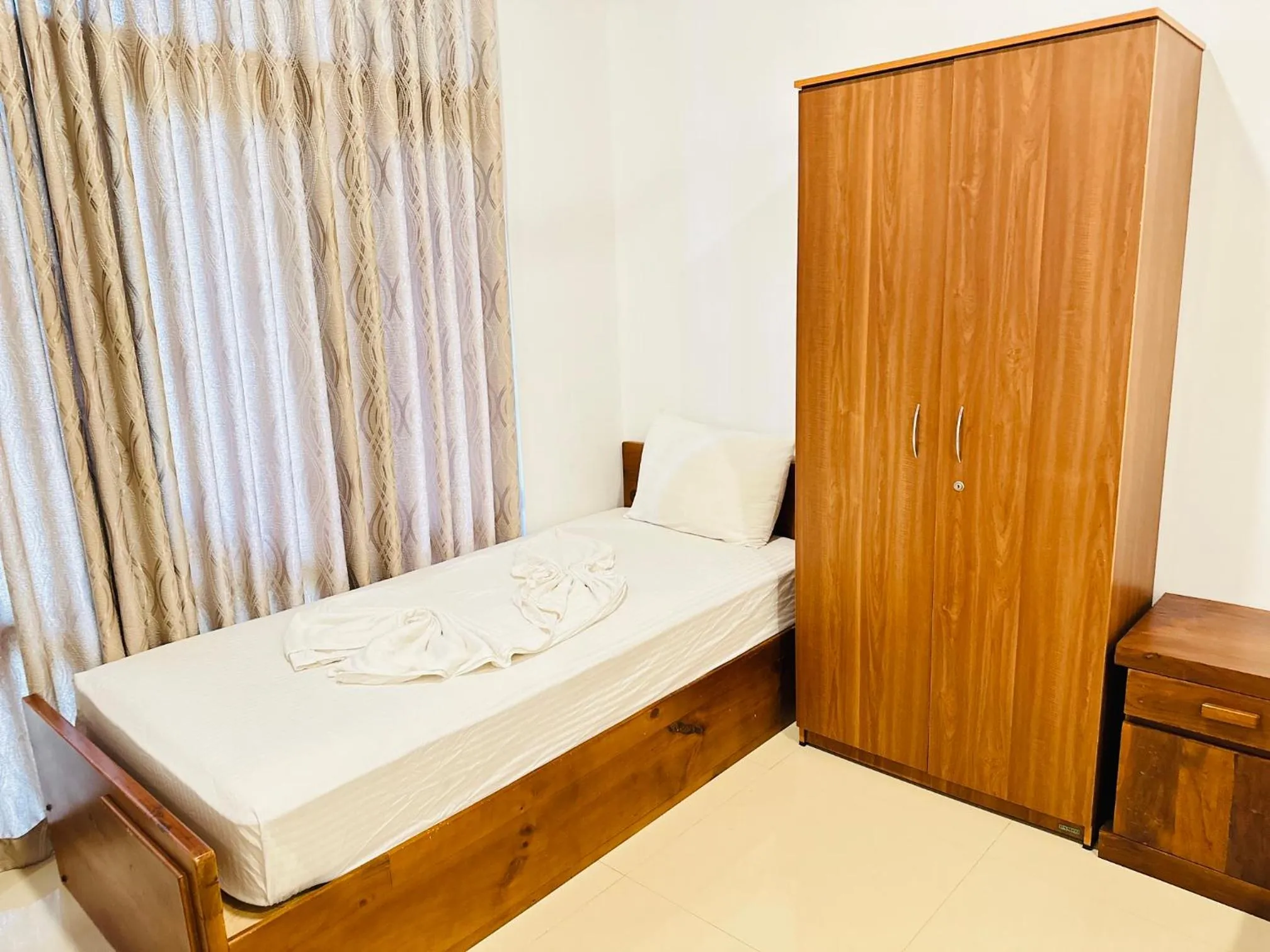 Bed in Gamodh Citadel Resort