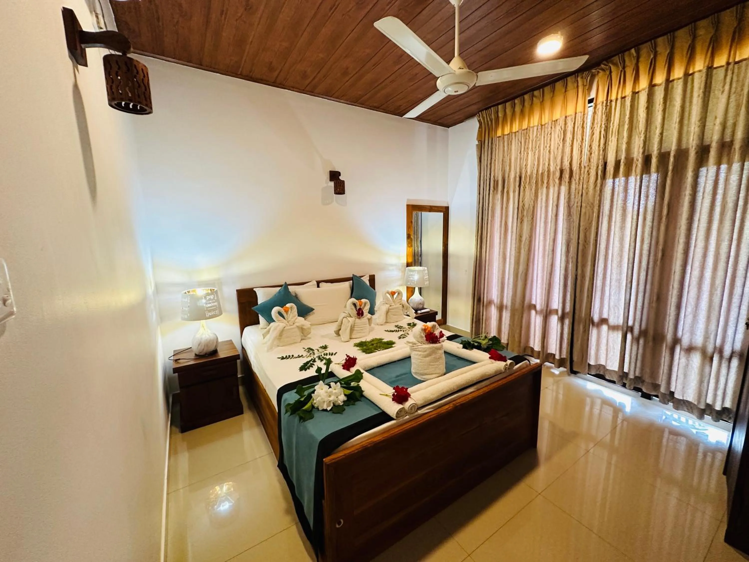 Bed in Gamodh Citadel Resort