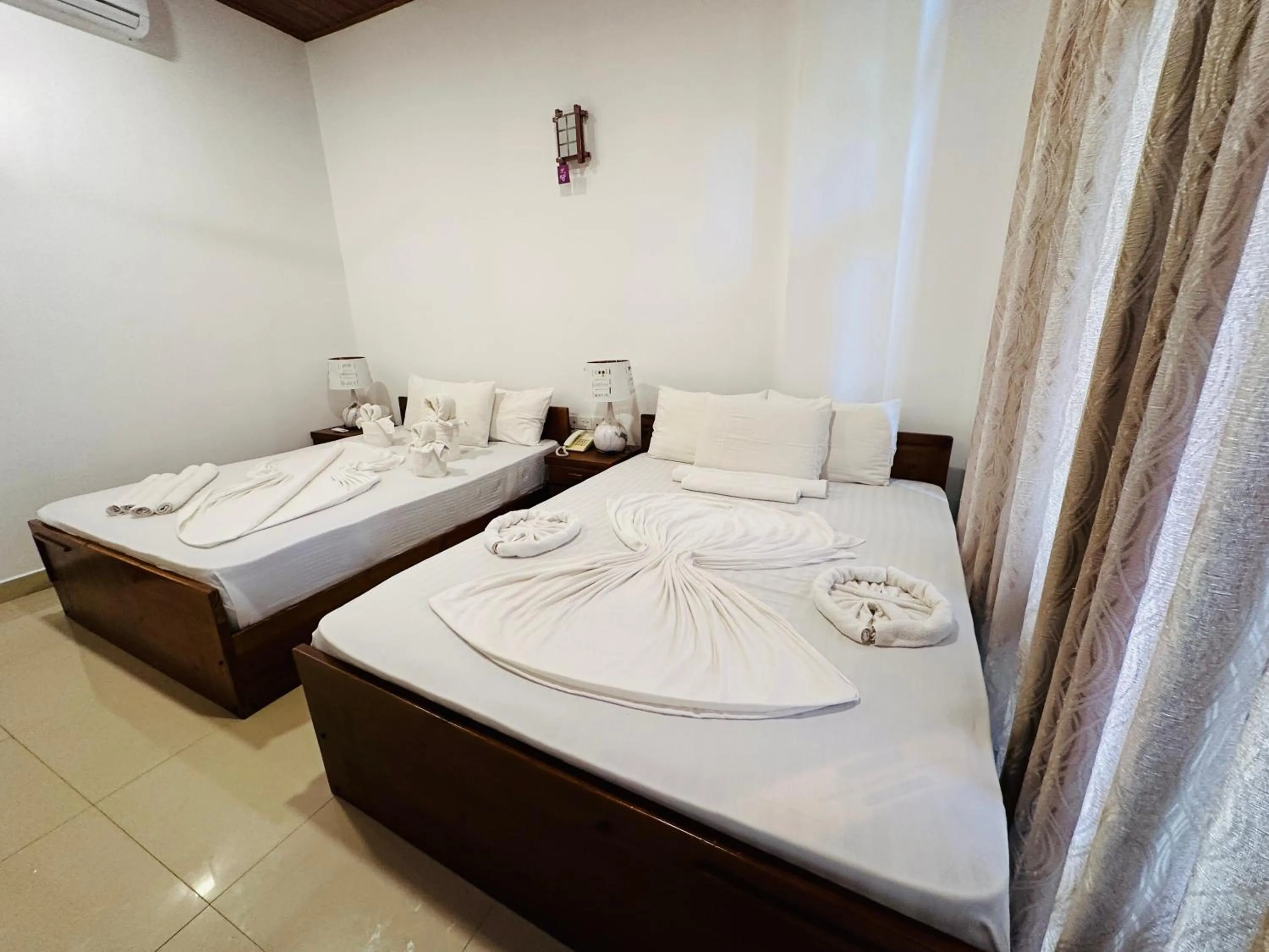 Bed in Gamodh Citadel Resort