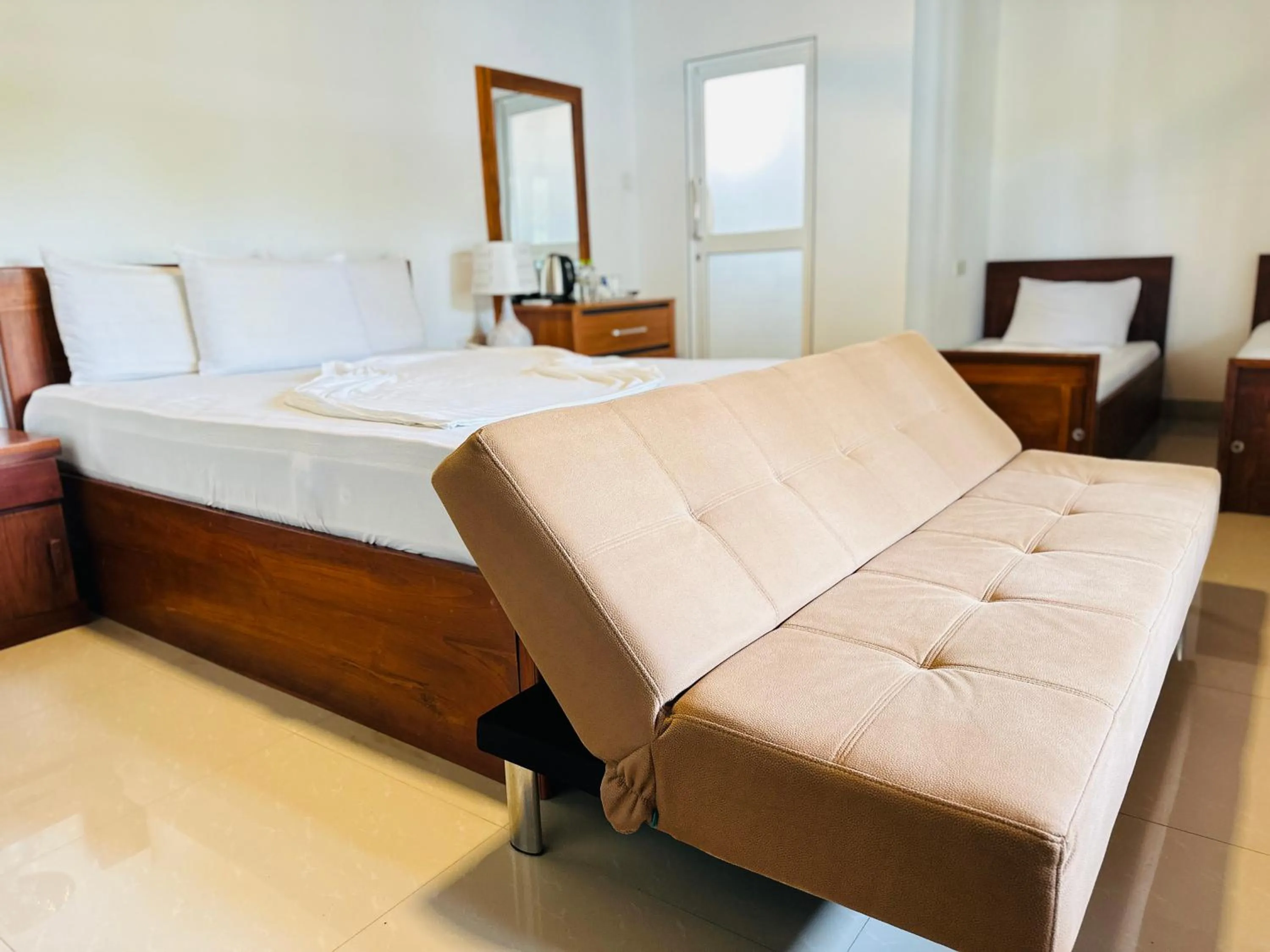 Bed in Gamodh Citadel Resort