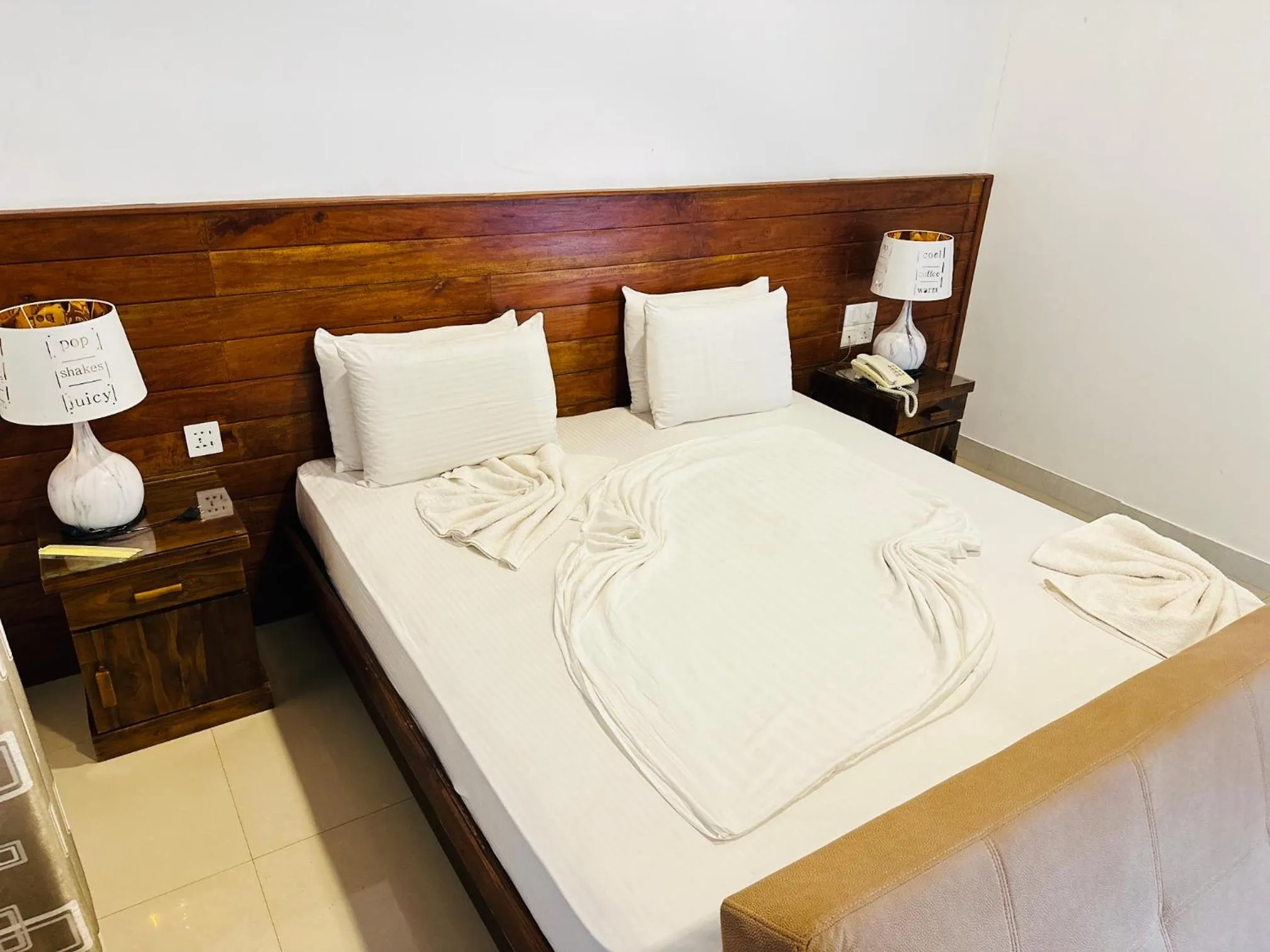 Bed in Gamodh Citadel Resort