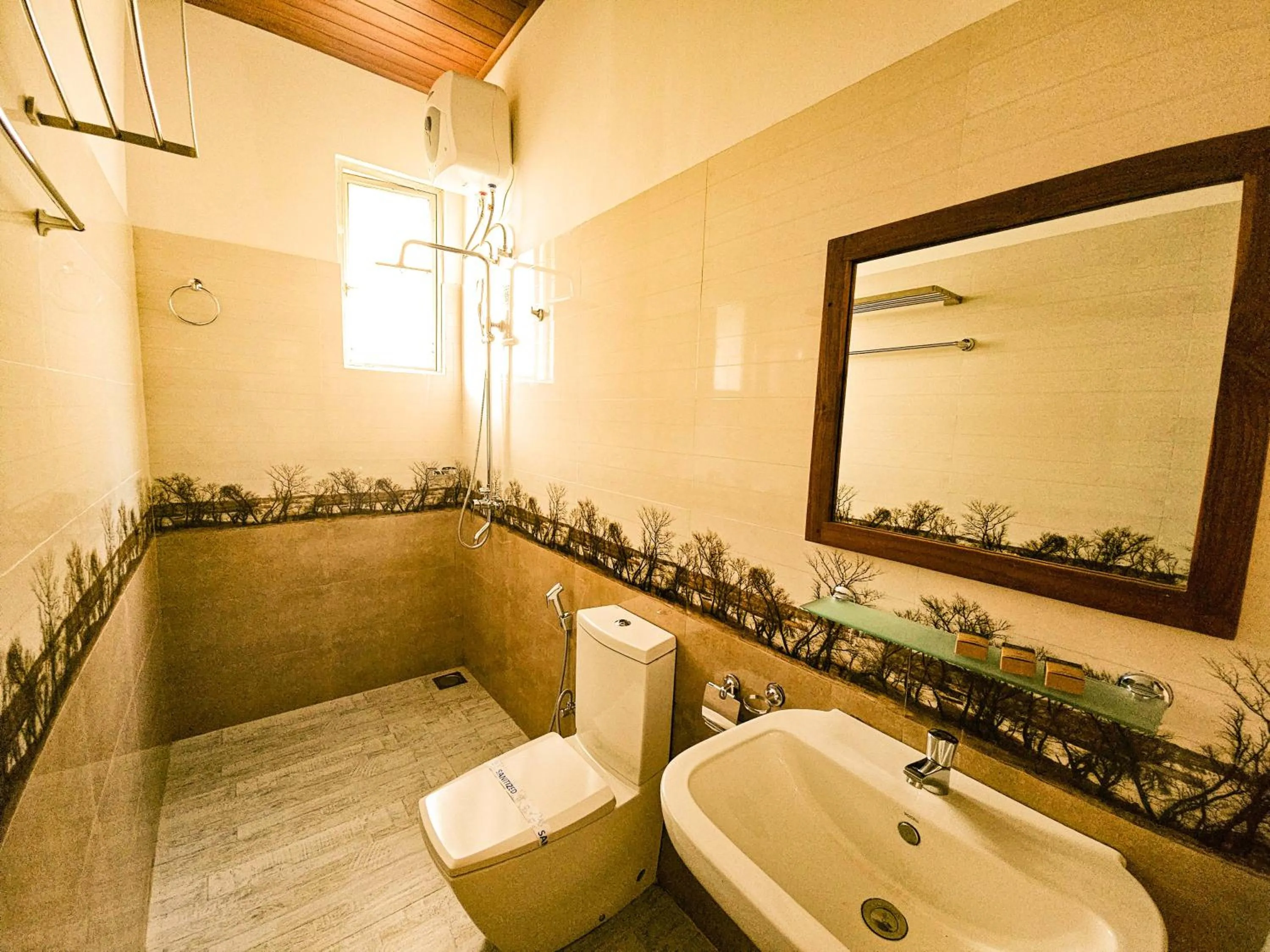 Bathroom in Gamodh Citadel Resort