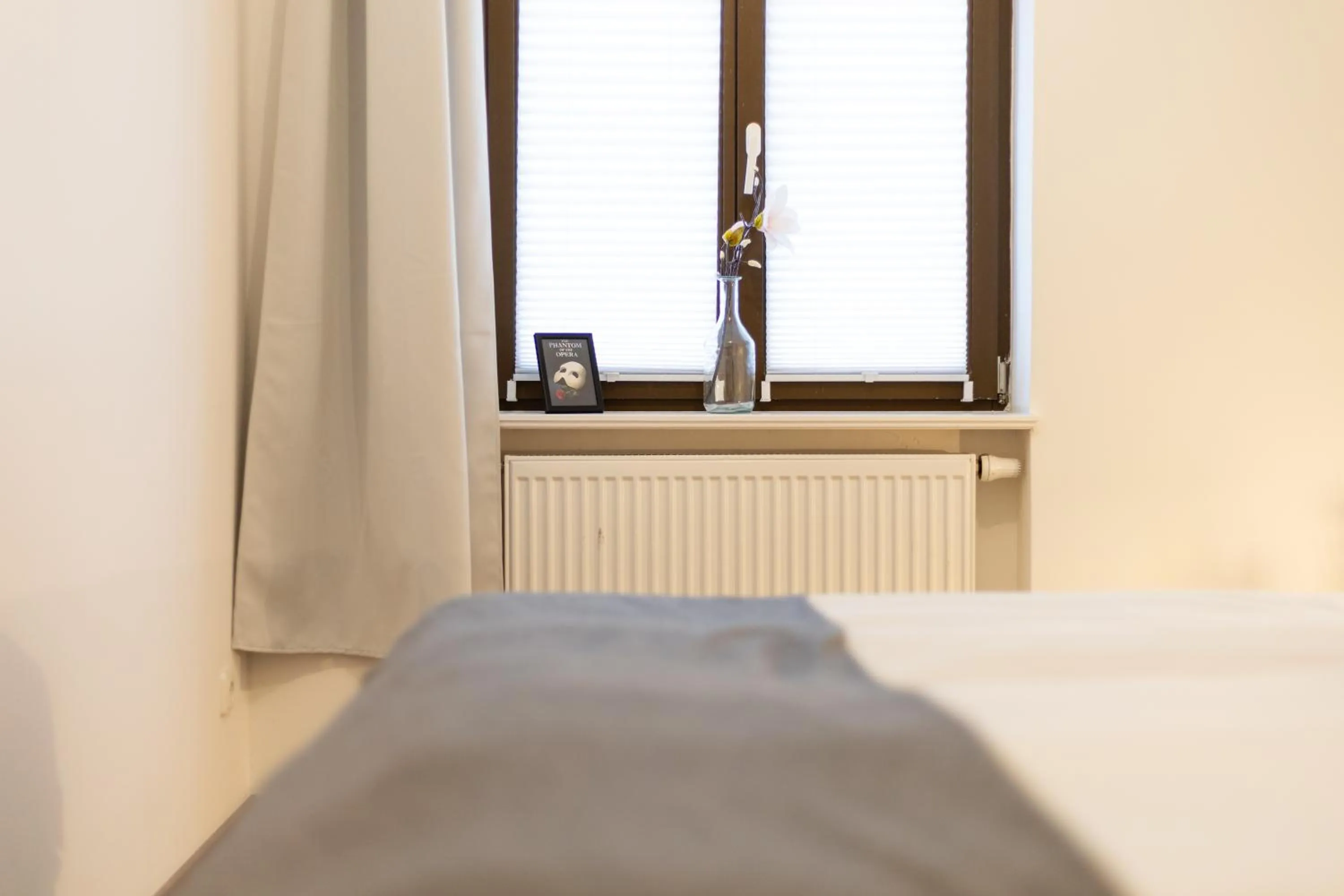 Bed in Apartments am Neuen Theater - Altstadt - Zentral - Küche - Wifi - Powered by Ko-Living