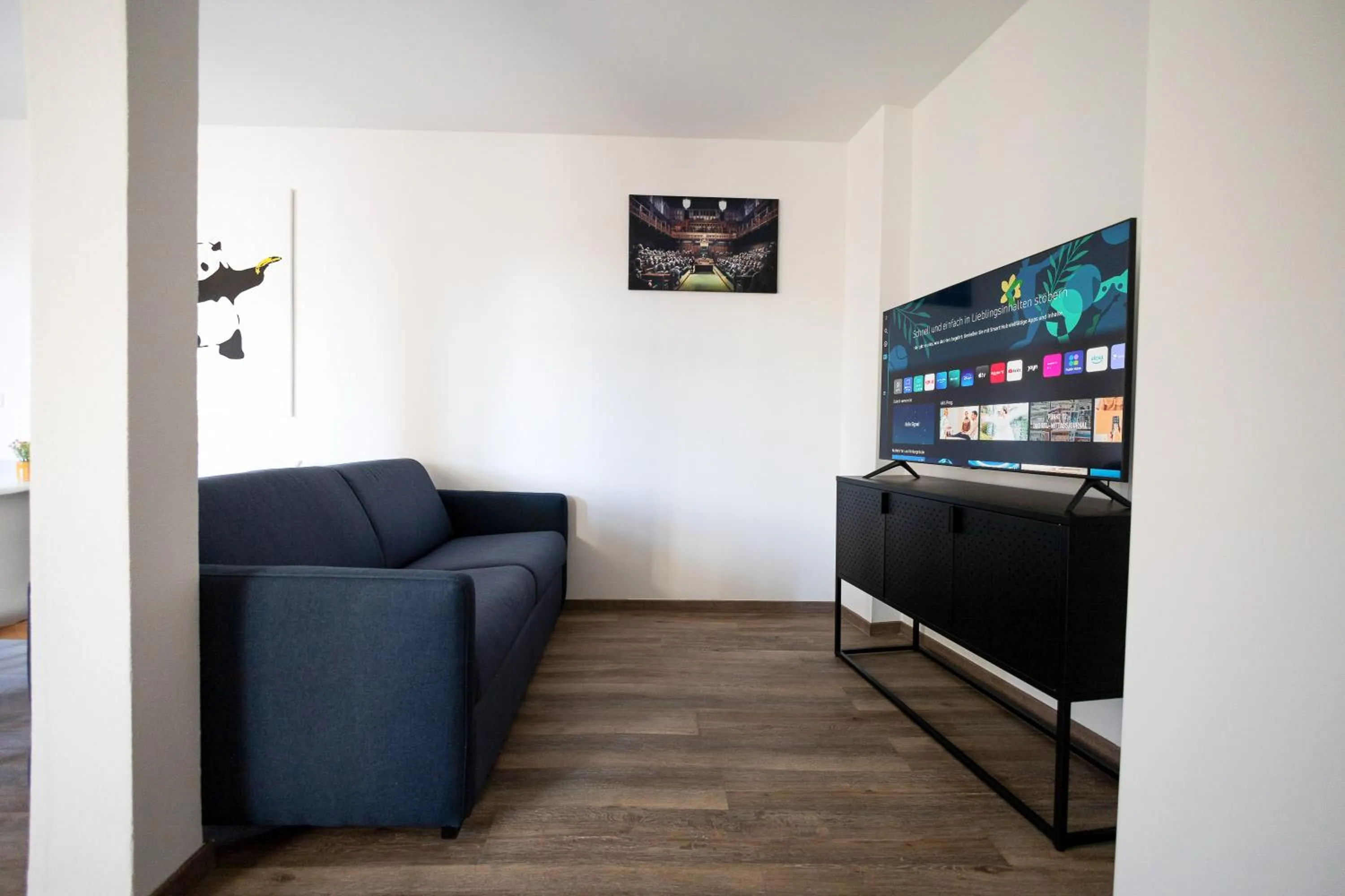 TV and multimedia in Apartments am Neuen Theater - Altstadt - Zentral - Küche - Wifi - Powered by Ko-Living