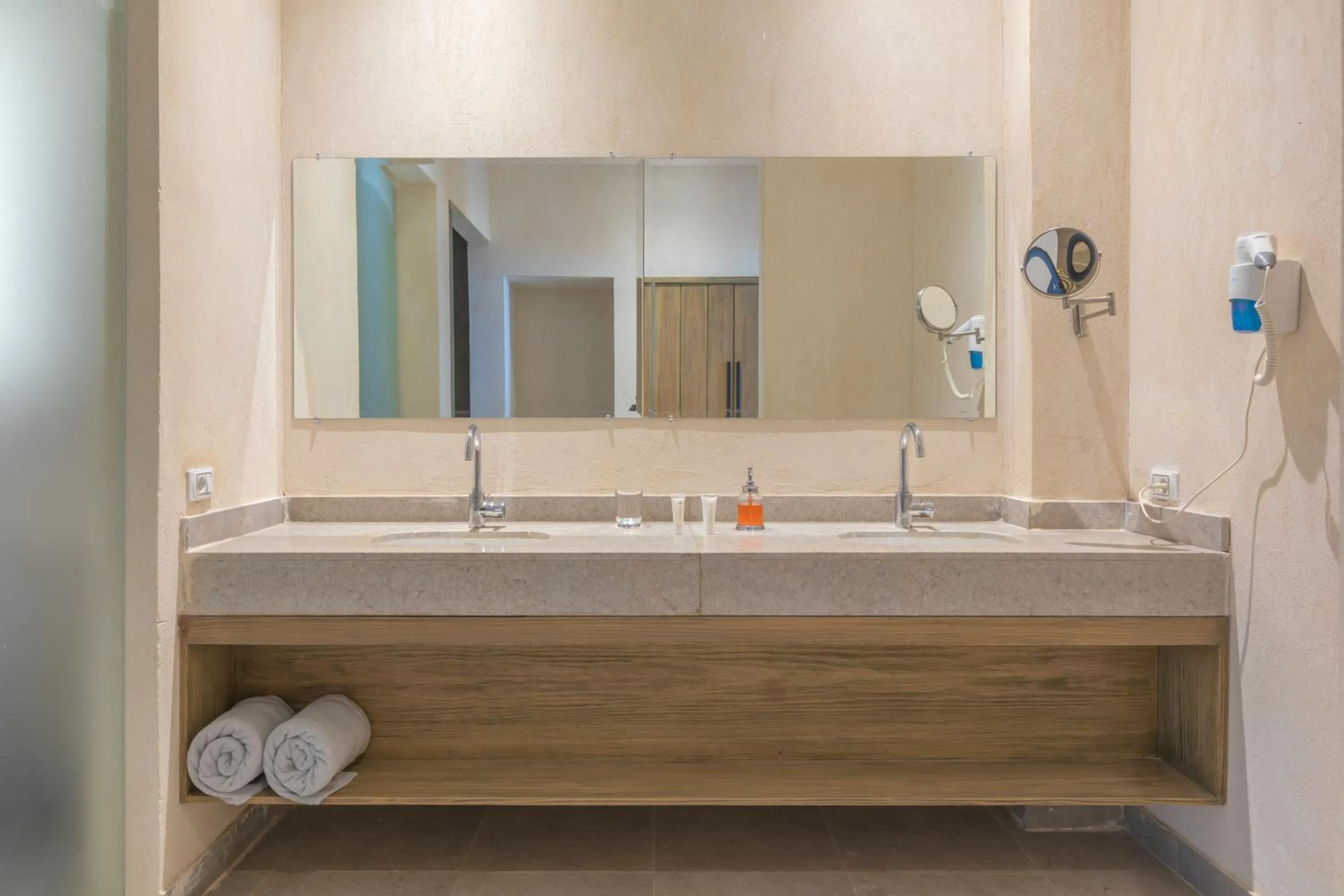 Bathroom in Wadi Sabarah Lodge