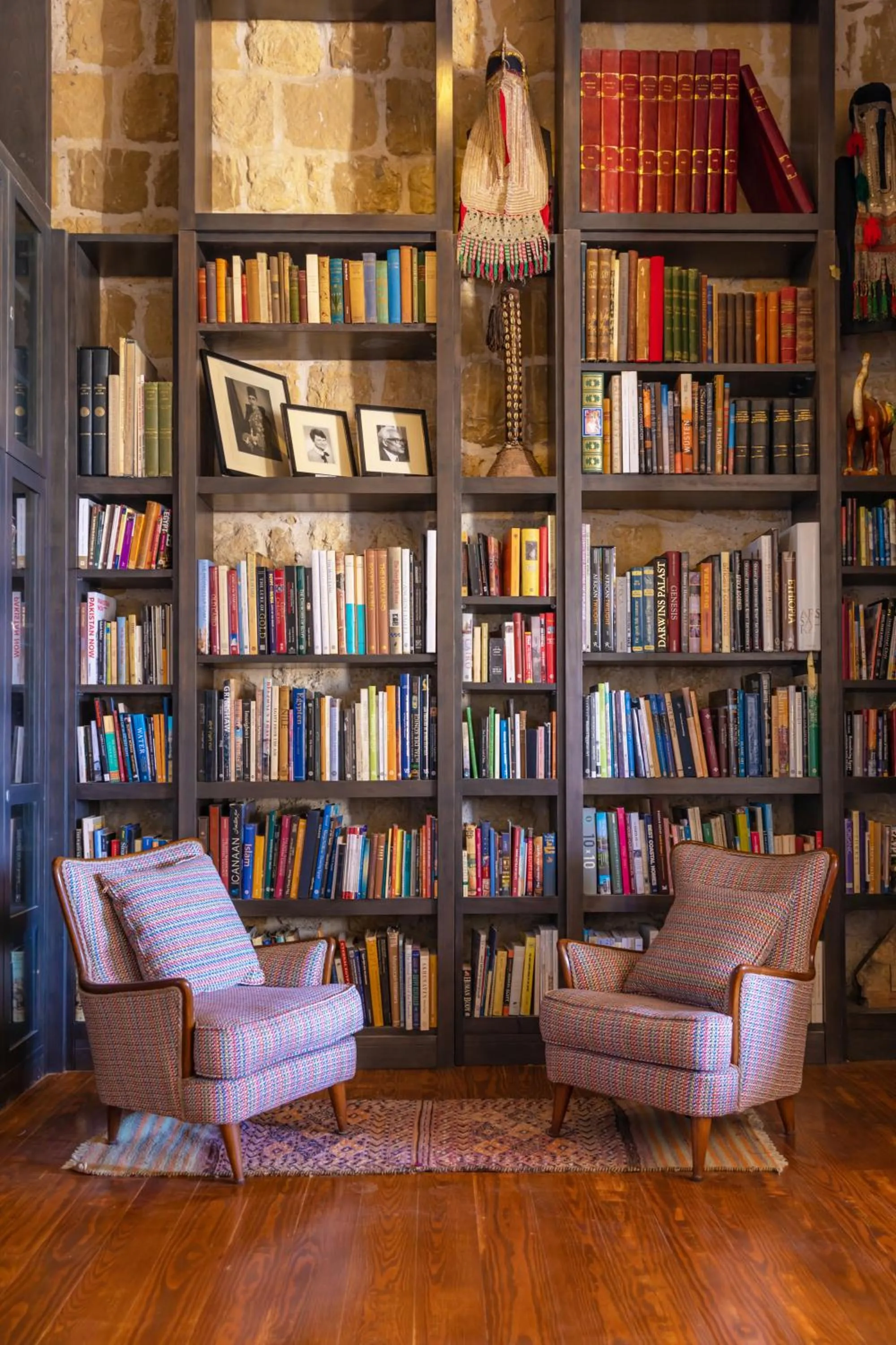Library in Wadi Sabarah Lodge