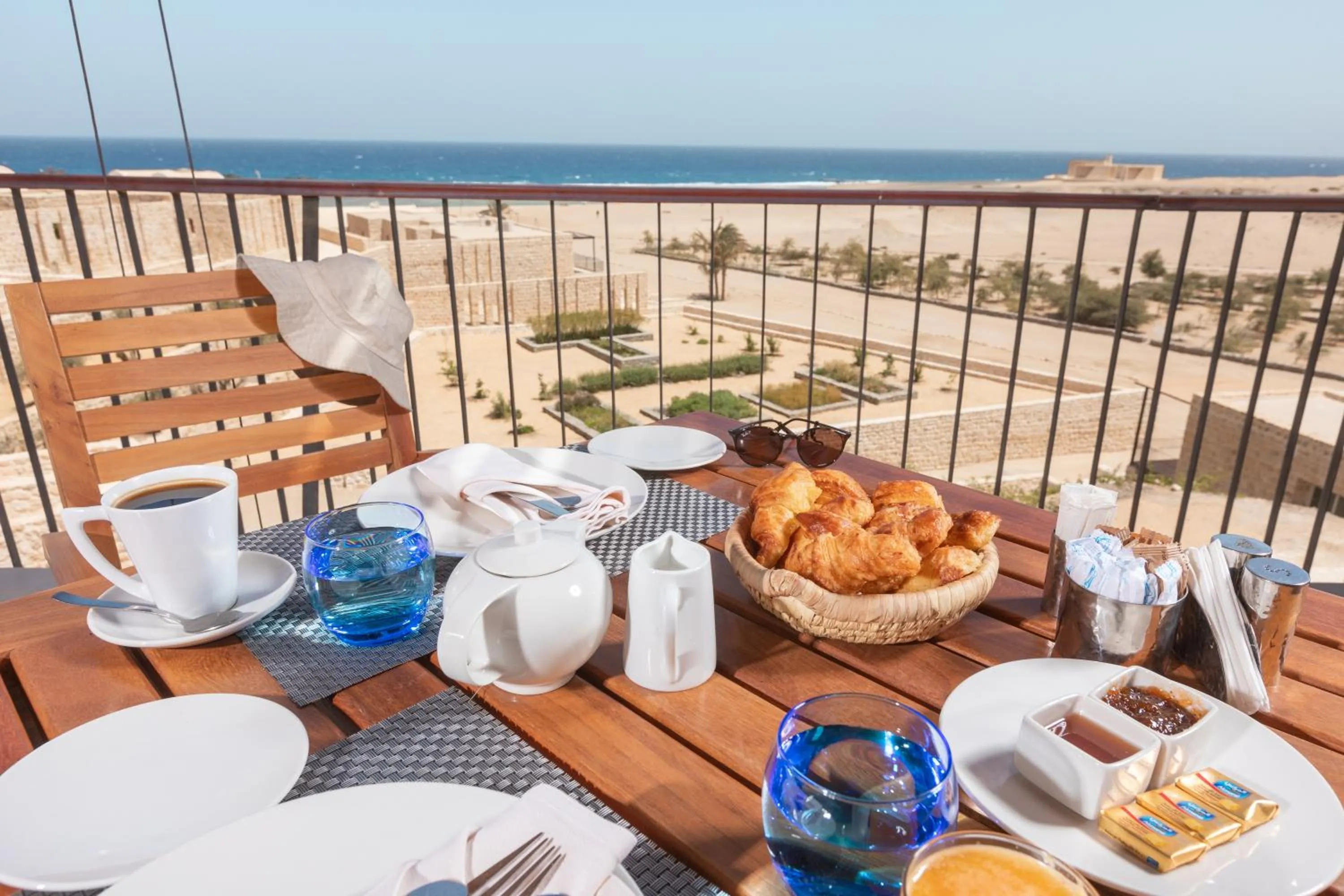 Breakfast in Wadi Sabarah Lodge