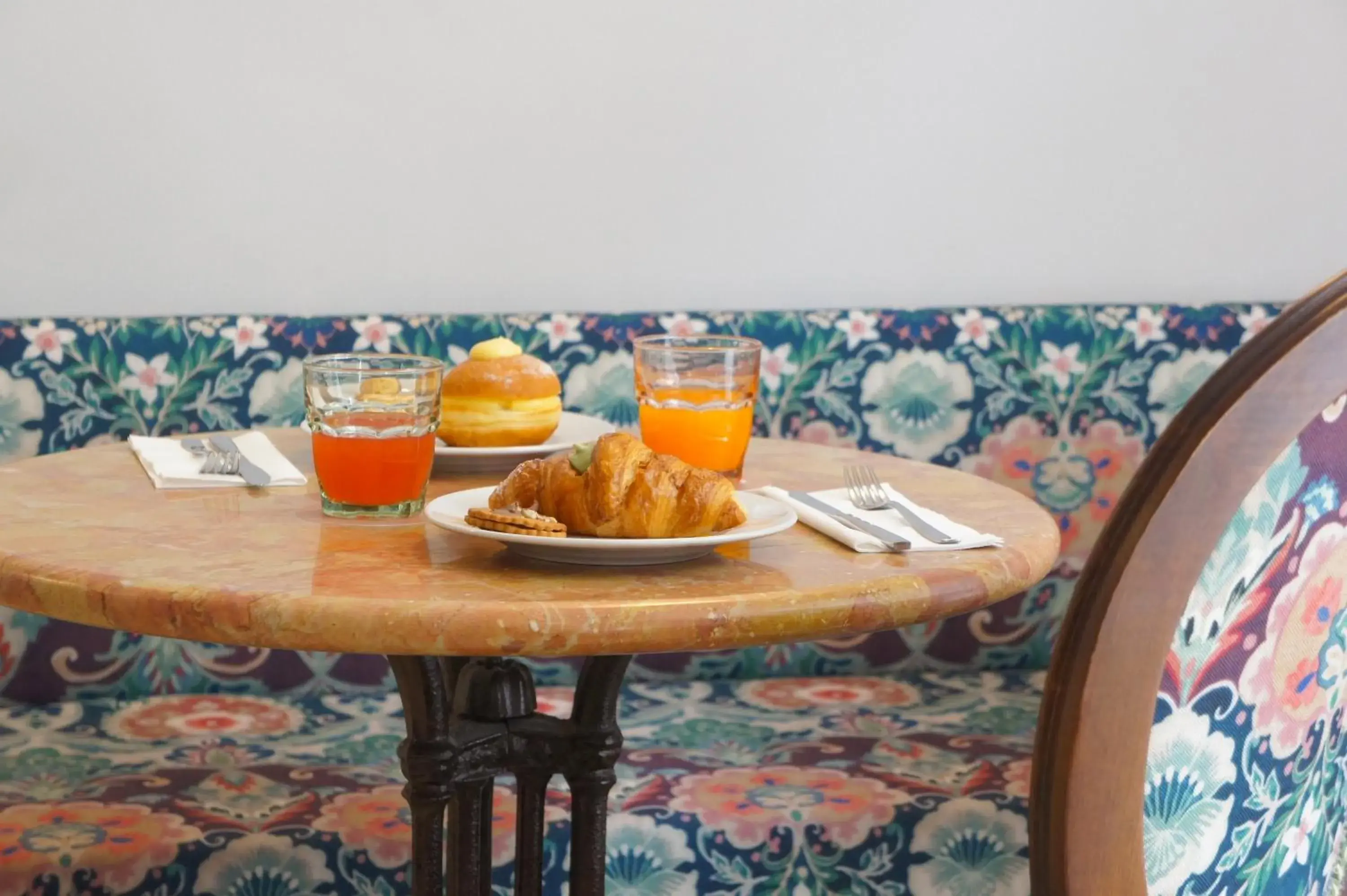 Food in Hotel Galileo Food in Hotel Galileo