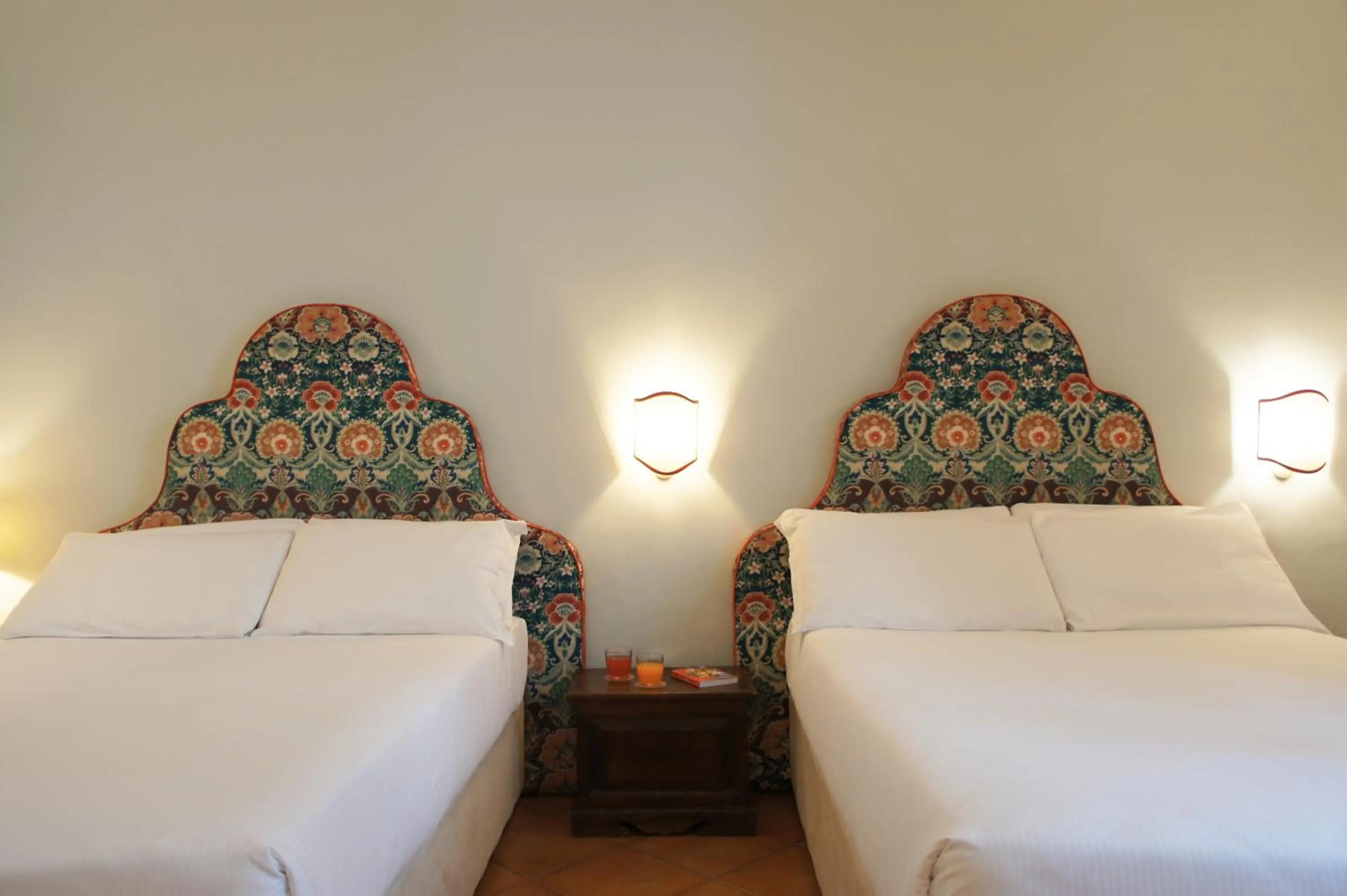 Bed in Hotel Galileo