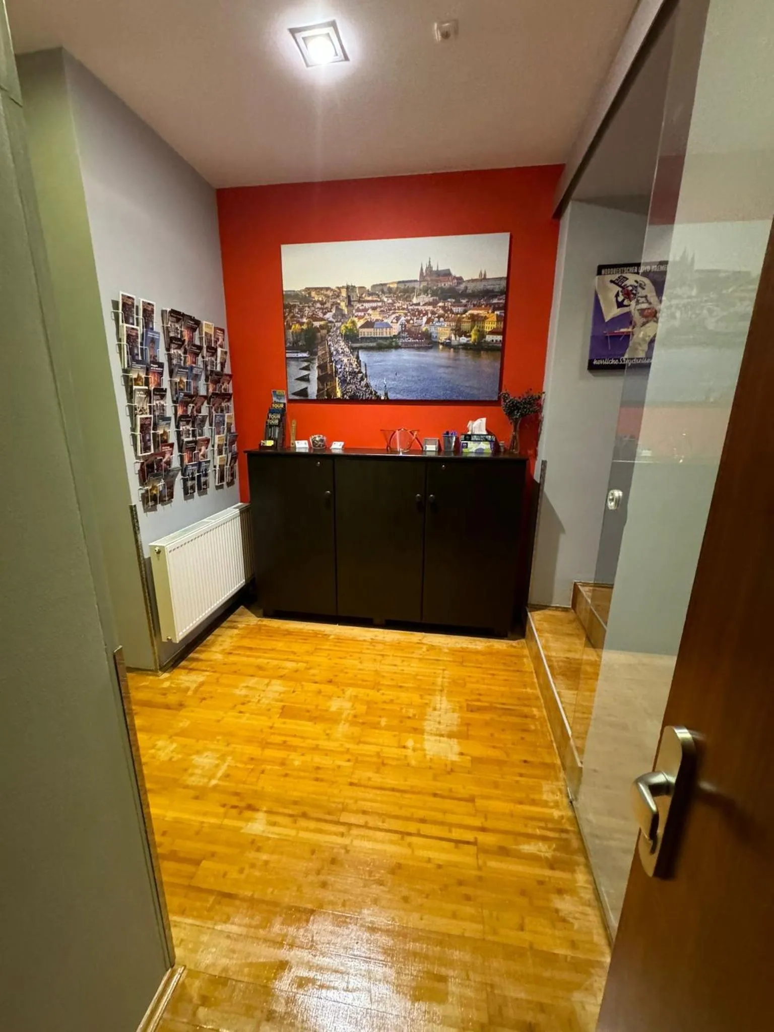 Facade/entrance in Central Studios