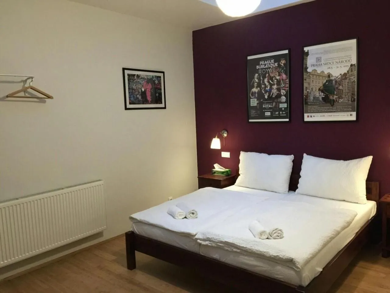 Bedroom, Bed in Central Studios