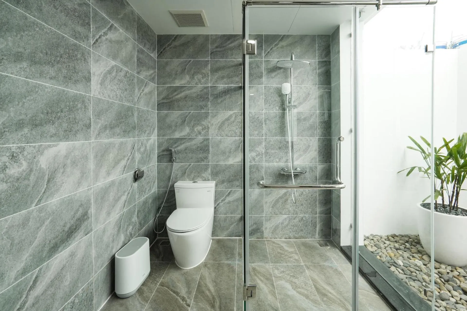 Bathroom in DAD Resort Phú Quốc