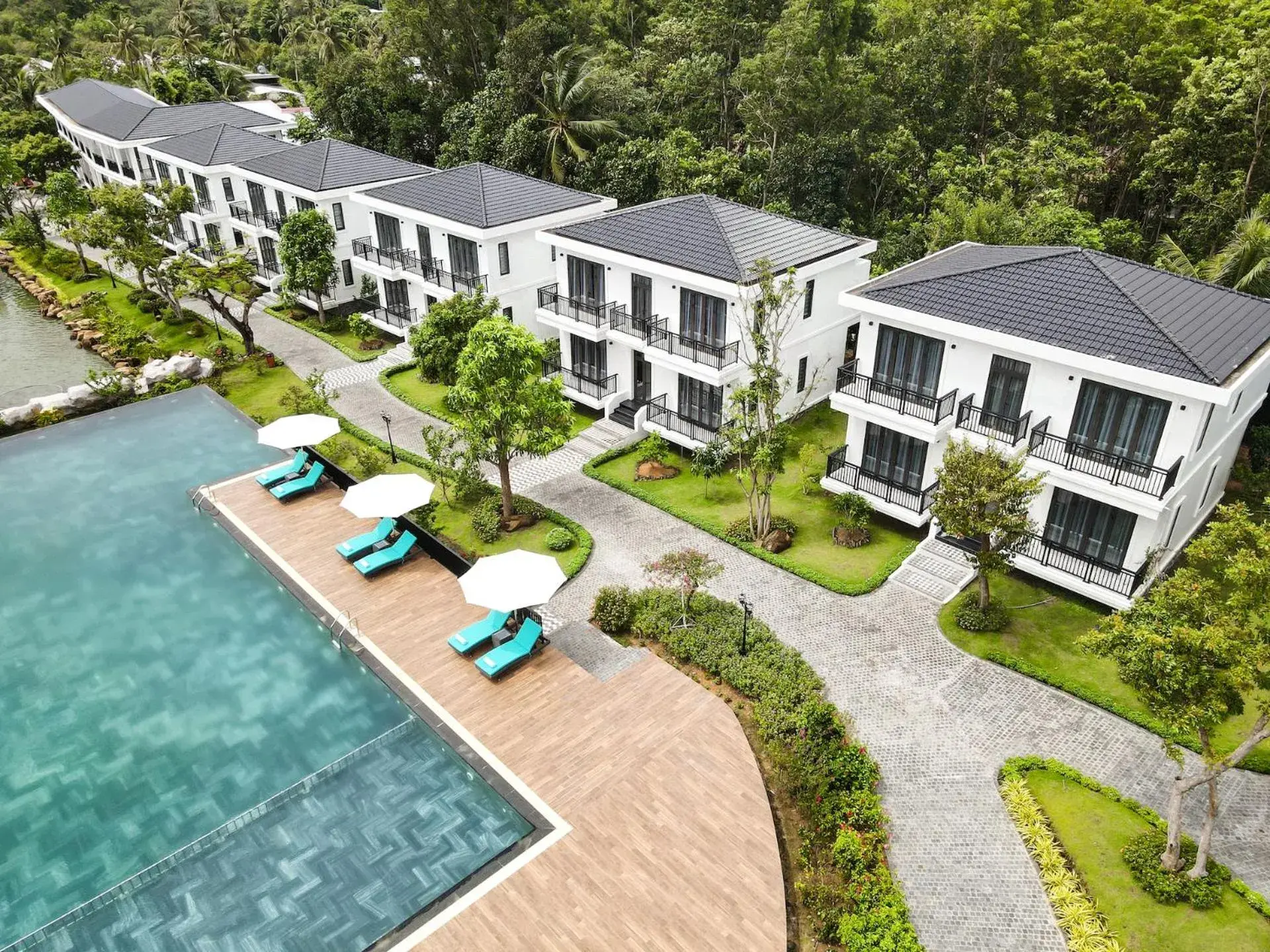 Garden view in DAD Resort Phú Quốc Garden view in DAD Resort Phú Quốc