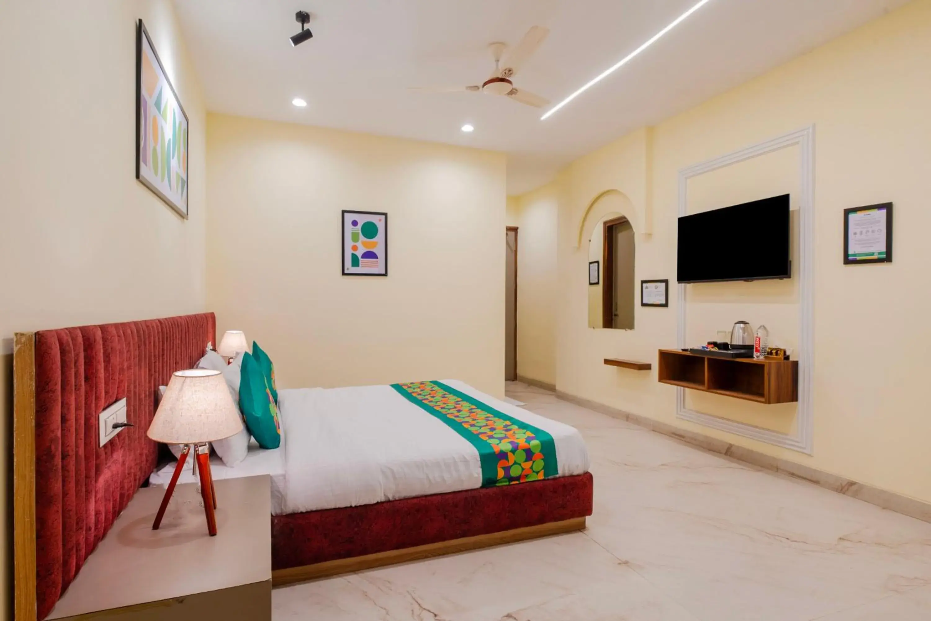 Bedroom, Bed in Treebo The Mountain Deer Valley Near PGI Bedroom, Bed in Treebo The Mountain Deer Valley Near PGI