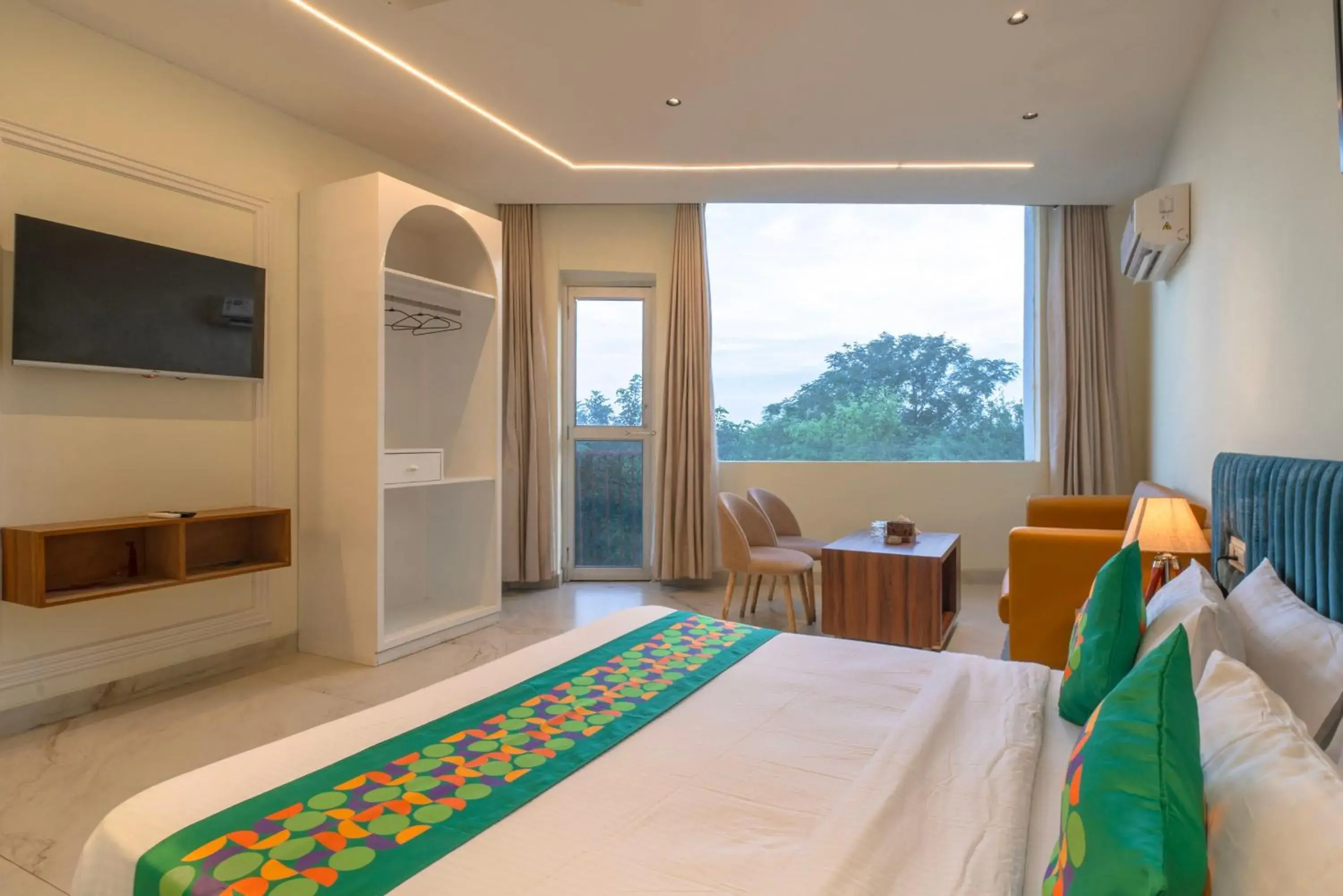 Bedroom, Bed in Treebo The Mountain Deer Valley Near PGI Bedroom, Bed in Treebo The Mountain Deer Valley Near PGI