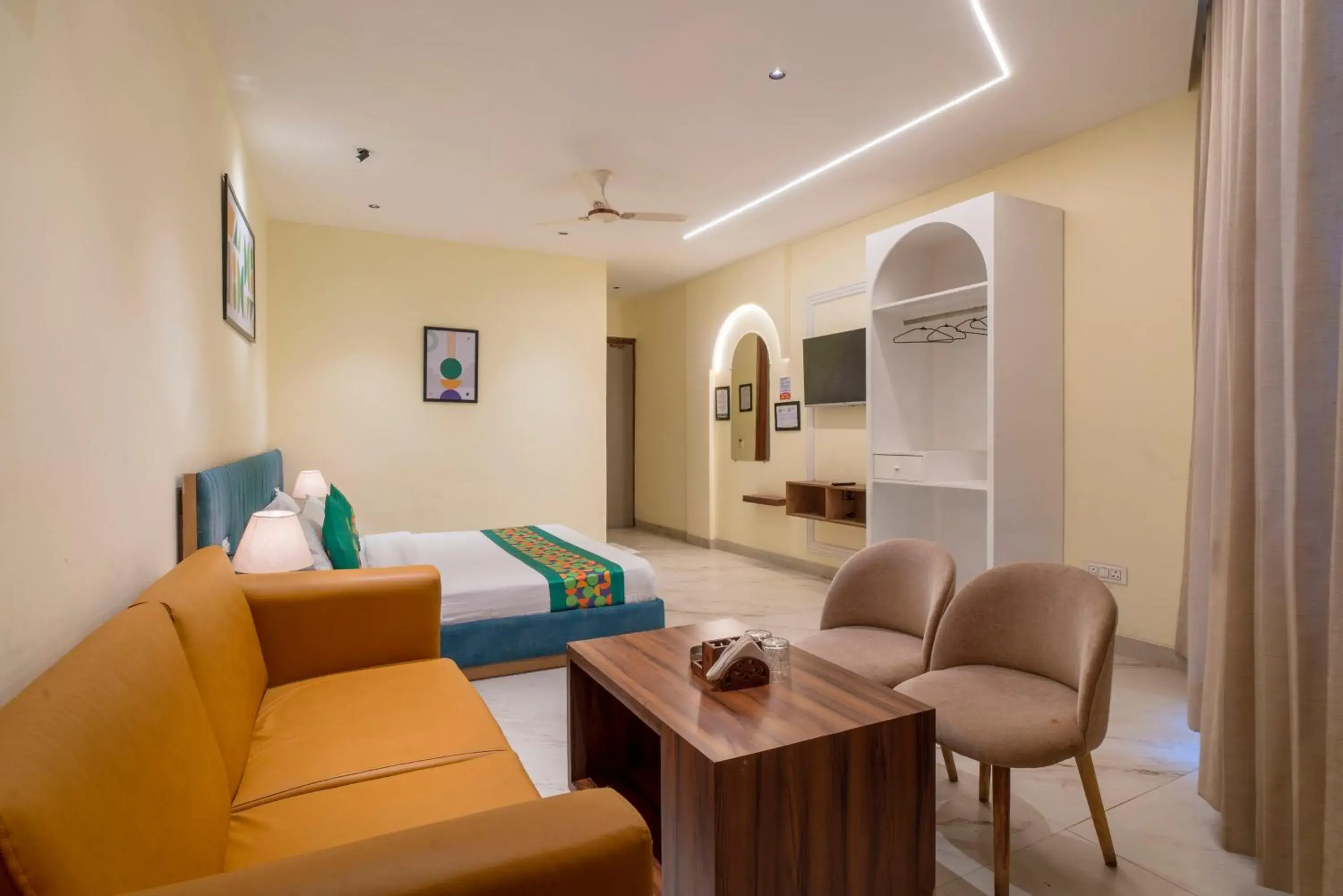 Bedroom in Treebo The Mountain Deer Valley Near PGI Bedroom in Treebo The Mountain Deer Valley Near PGI