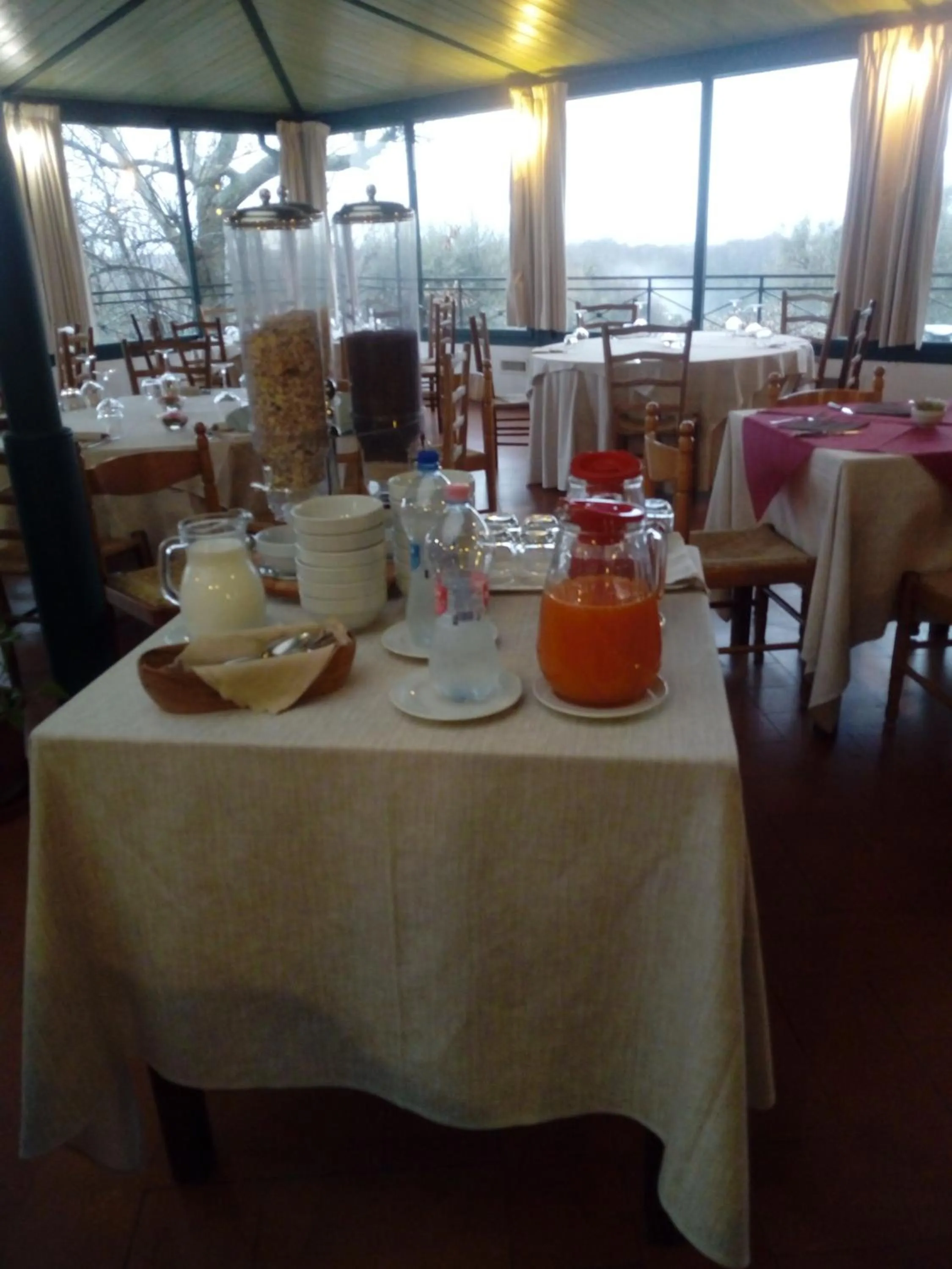 Breakfast in Hotel Scilla