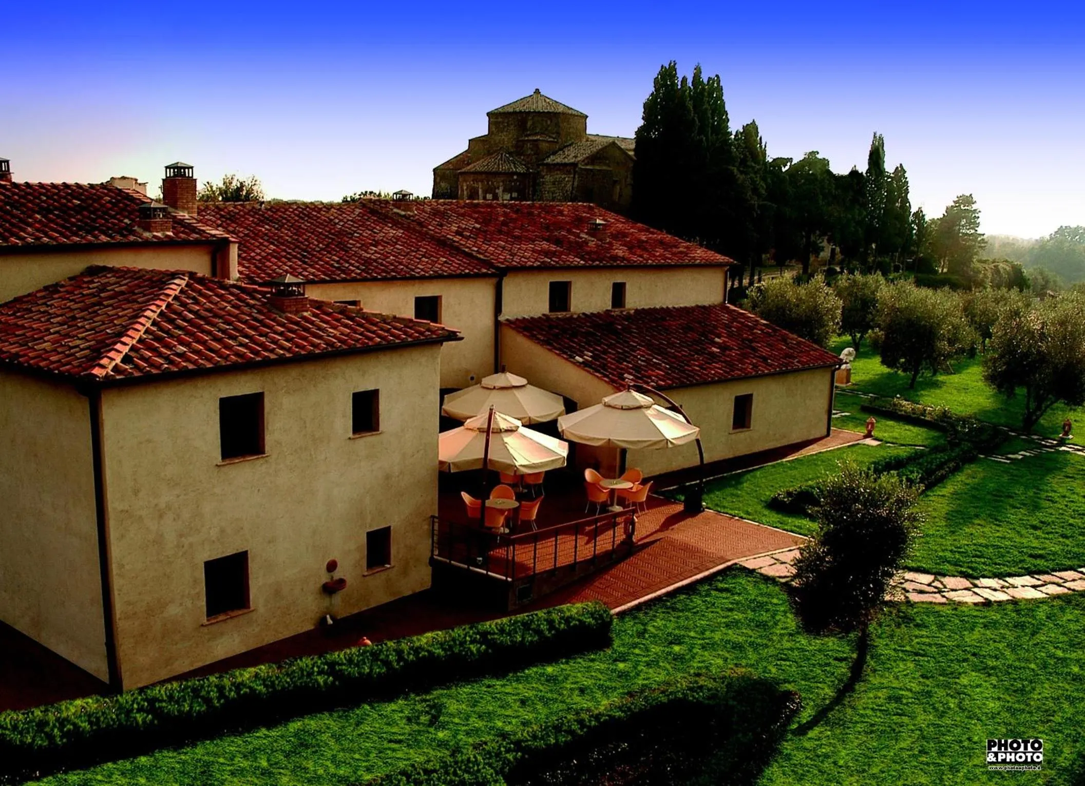 Sovana Hotel & Resort