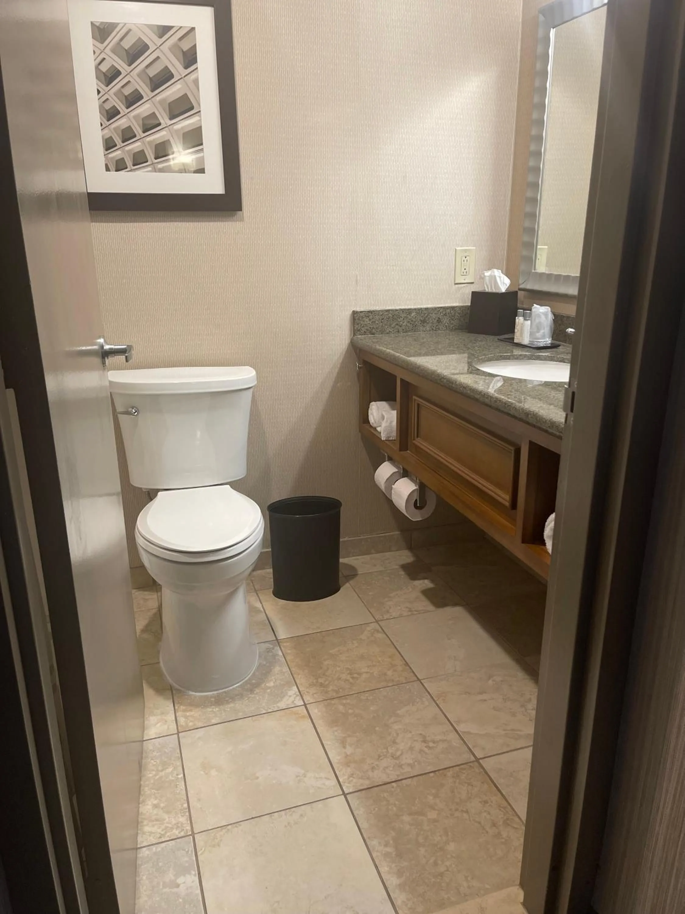 Bathroom in Grand Resort Hotel - Mt Laurel - Philadelphia