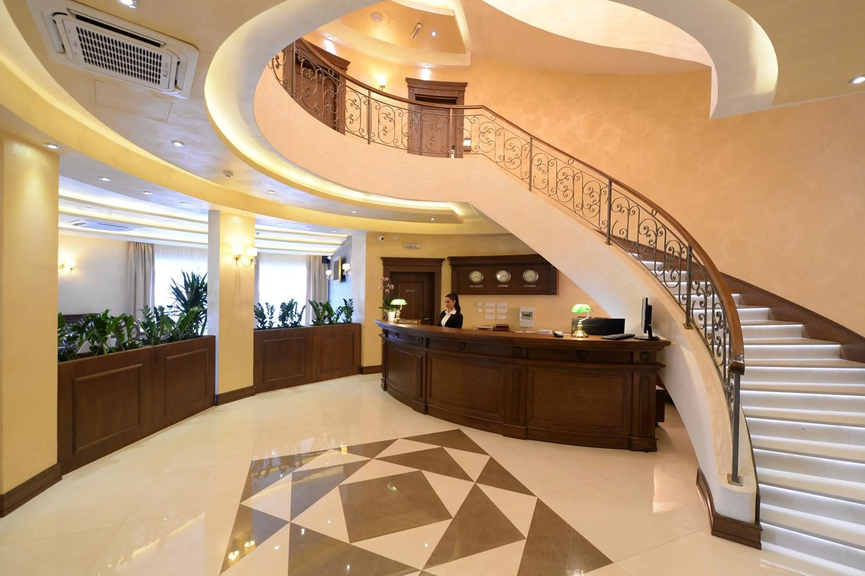 People in Hotel Majdan