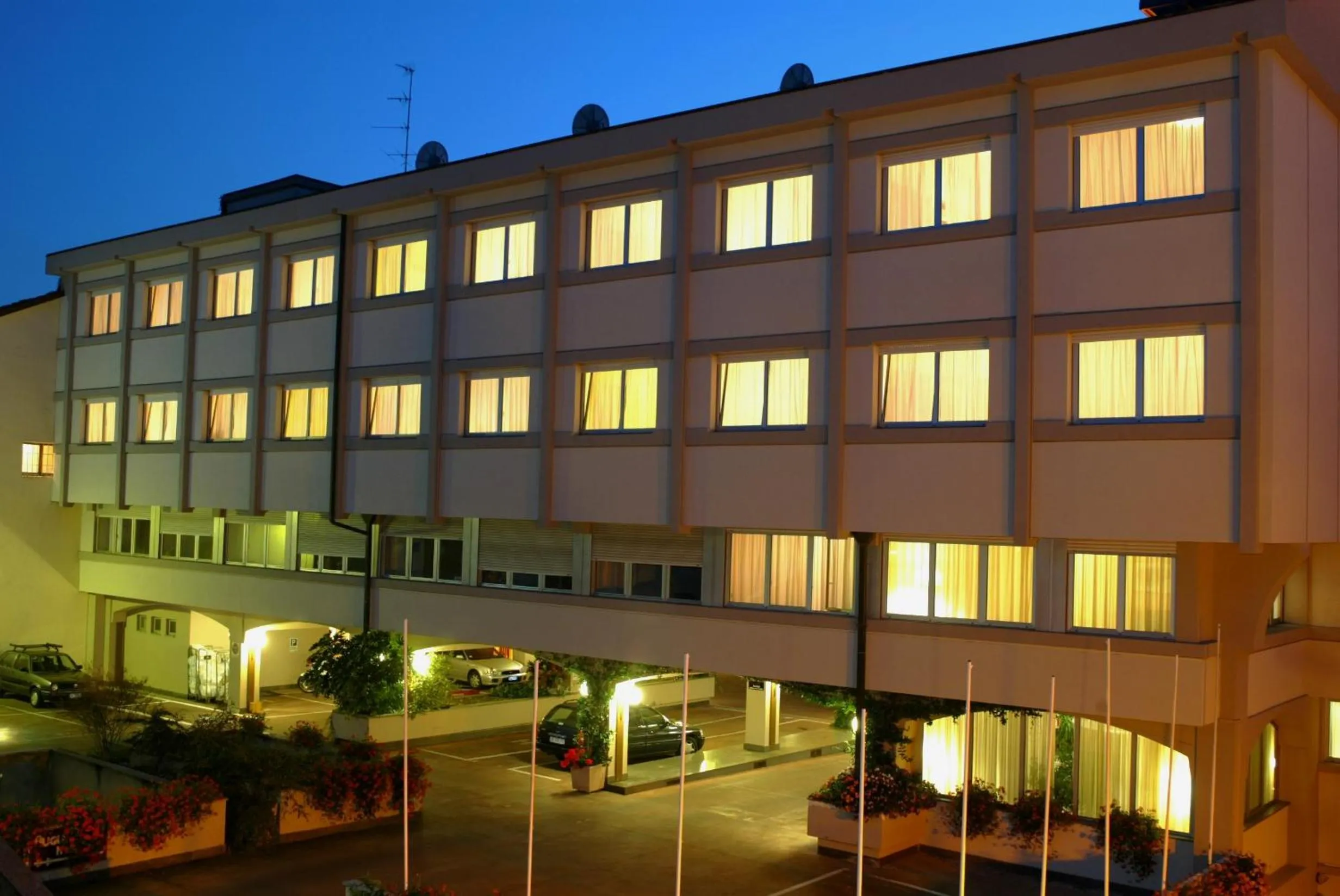 Inner courtyard view in Augustus Hotel