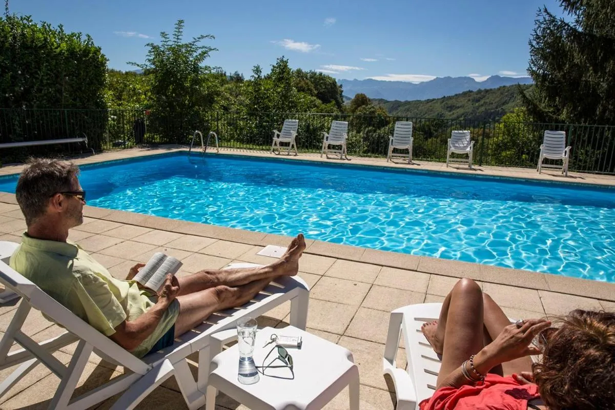 Swimming pool in Hotel Les Mésanges
