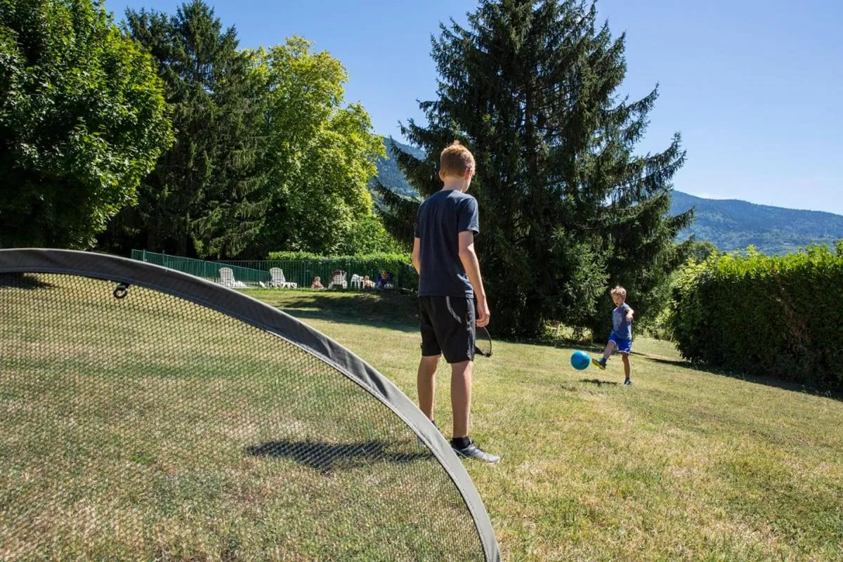 children in Hotel Les Mésanges