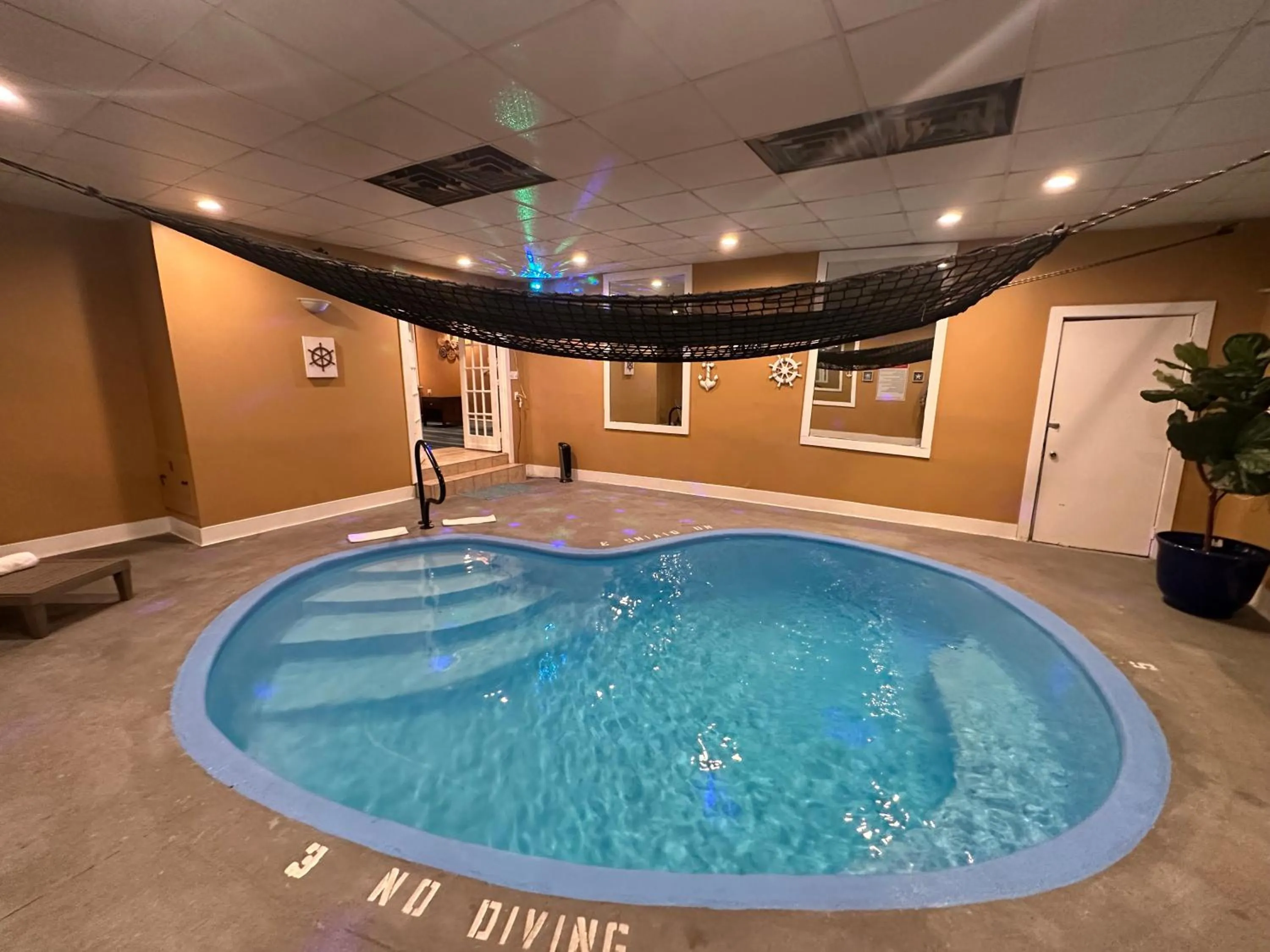 Swimming pool in Inn of the Dove - Romantic Luxury Suites with Jacuzzi & Seasonal Fireplace at Harrisburg-Hershey-Philadelphia, PA