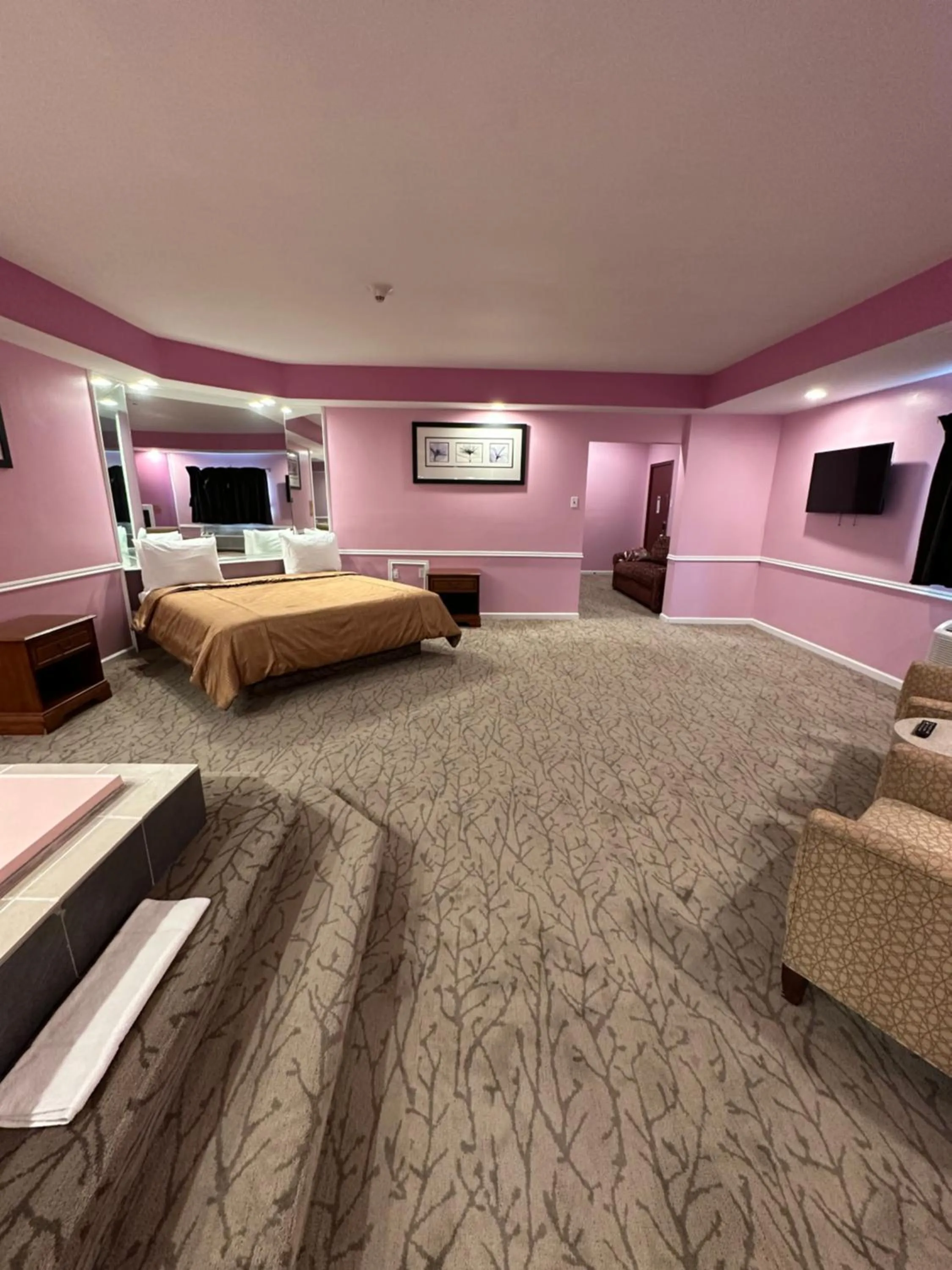 Photo of the whole room, Bed in Inn of the Dove - Romantic Luxury Suites with Jacuzzi & Seasonal Fireplace at Harrisburg-Hershey-Philadelphia, PA