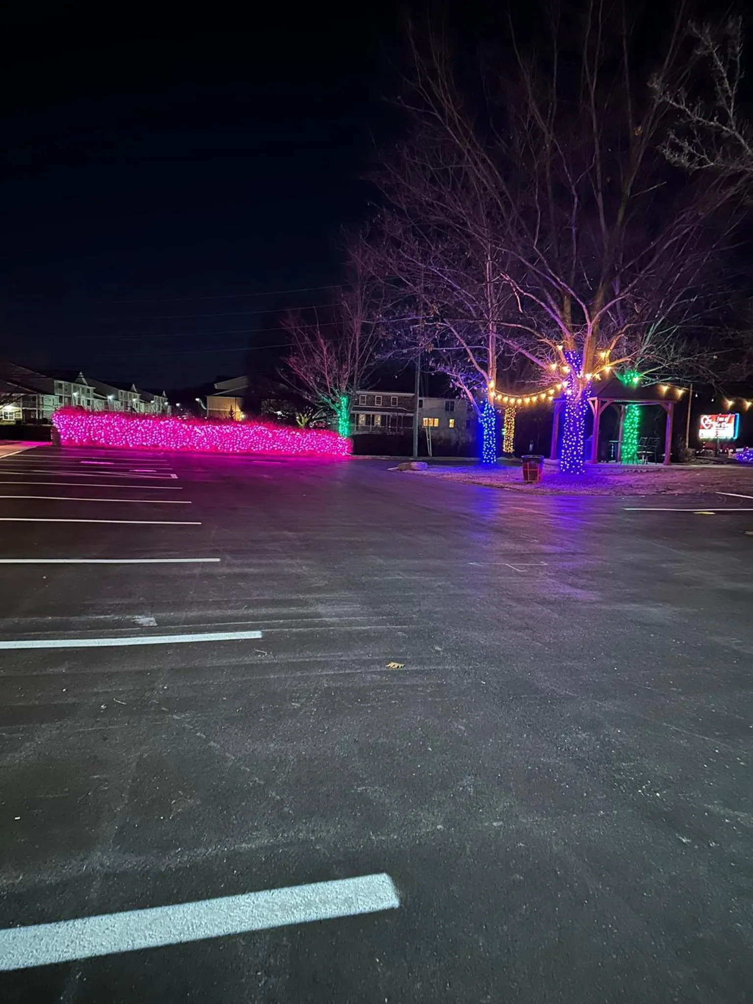 Parking in Inn of the Dove - Romantic Luxury Suites with Jacuzzi & Seasonal Fireplace at Harrisburg-Hershey-Philadelphia, PA