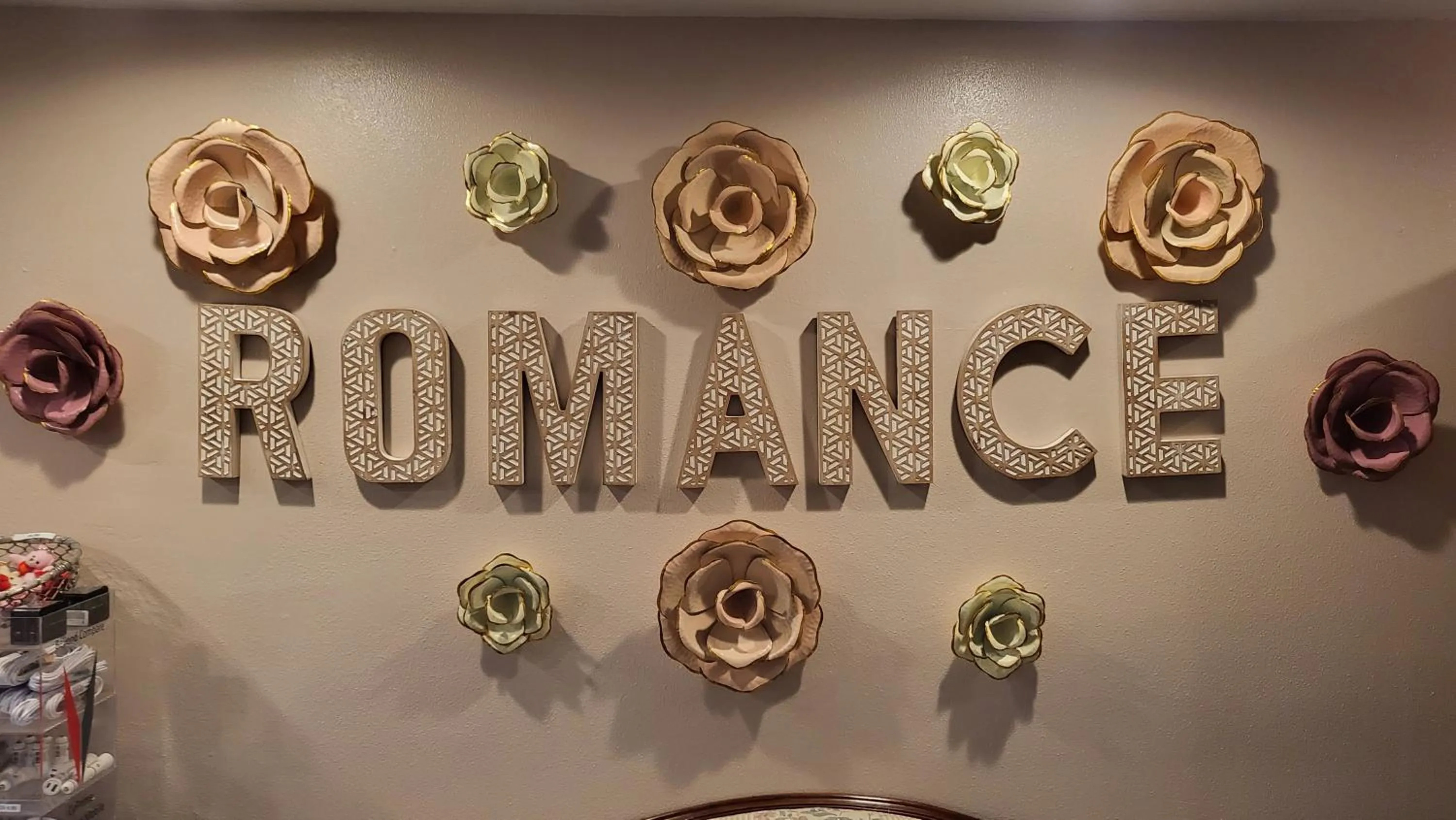 Lobby or reception in Inn of the Dove - Romantic Luxury Suites with Jacuzzi & Seasonal Fireplace at Harrisburg-Hershey-Philadelphia, PA