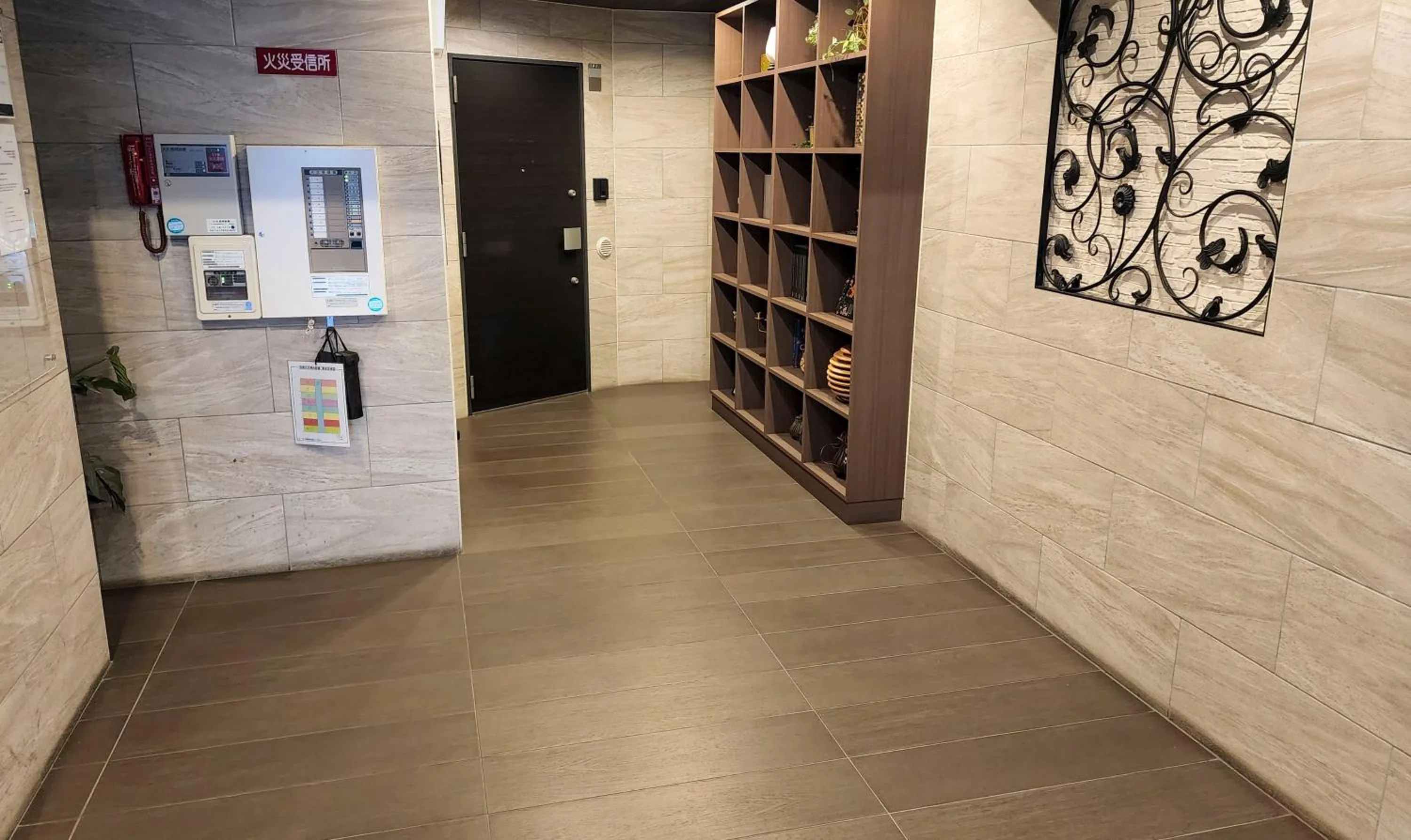 Facade/entrance in Sakimoto Residence Namba Minami