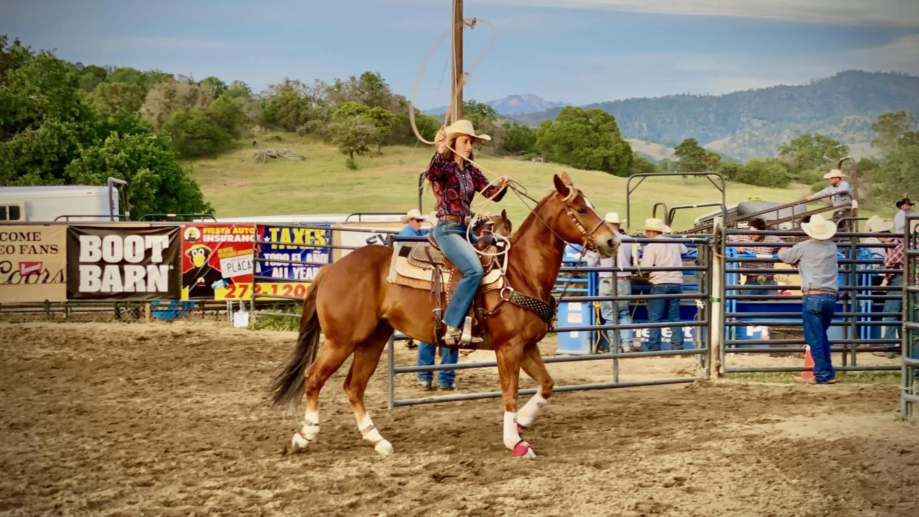 Horse-riding in Scenic View Timber Lodge HotTub by Casa Oso
